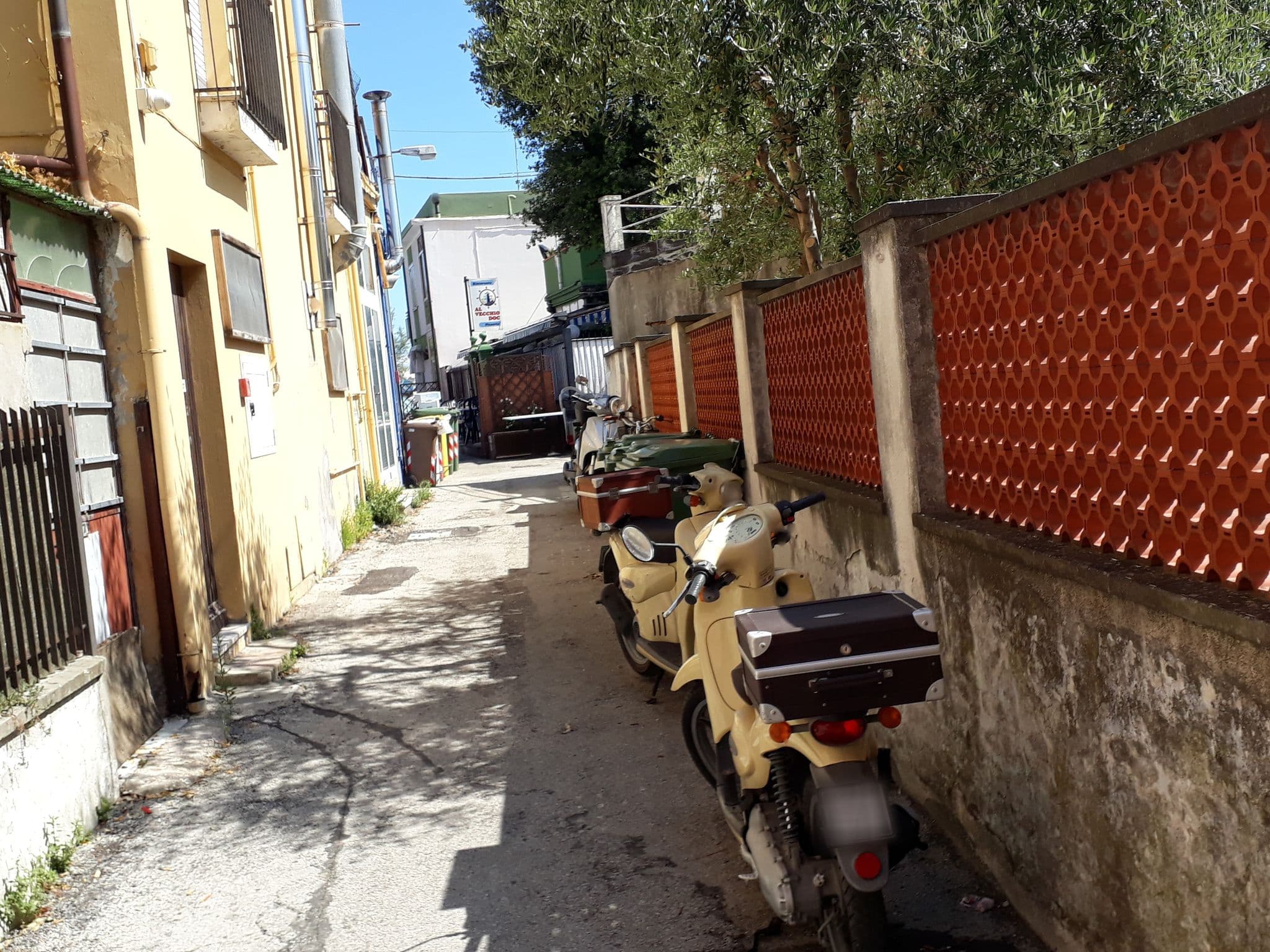 Street view near Hotel Astoria Gourmet & Relax, Fano — © vasony (CC BY-SA · Mapillary)