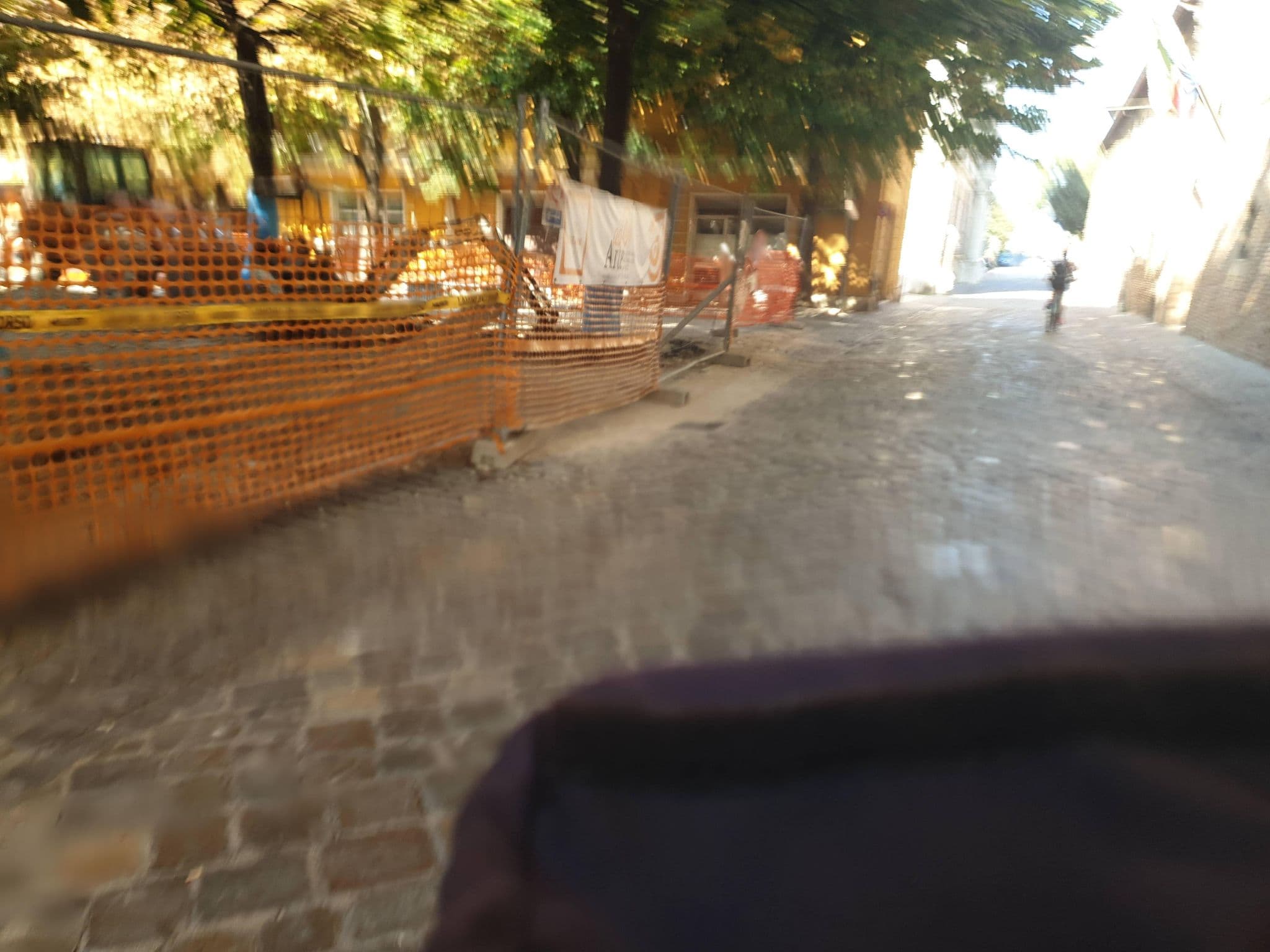 Street view near Cà Le Erbe, Fano — © voschix (CC BY-SA · Mapillary)