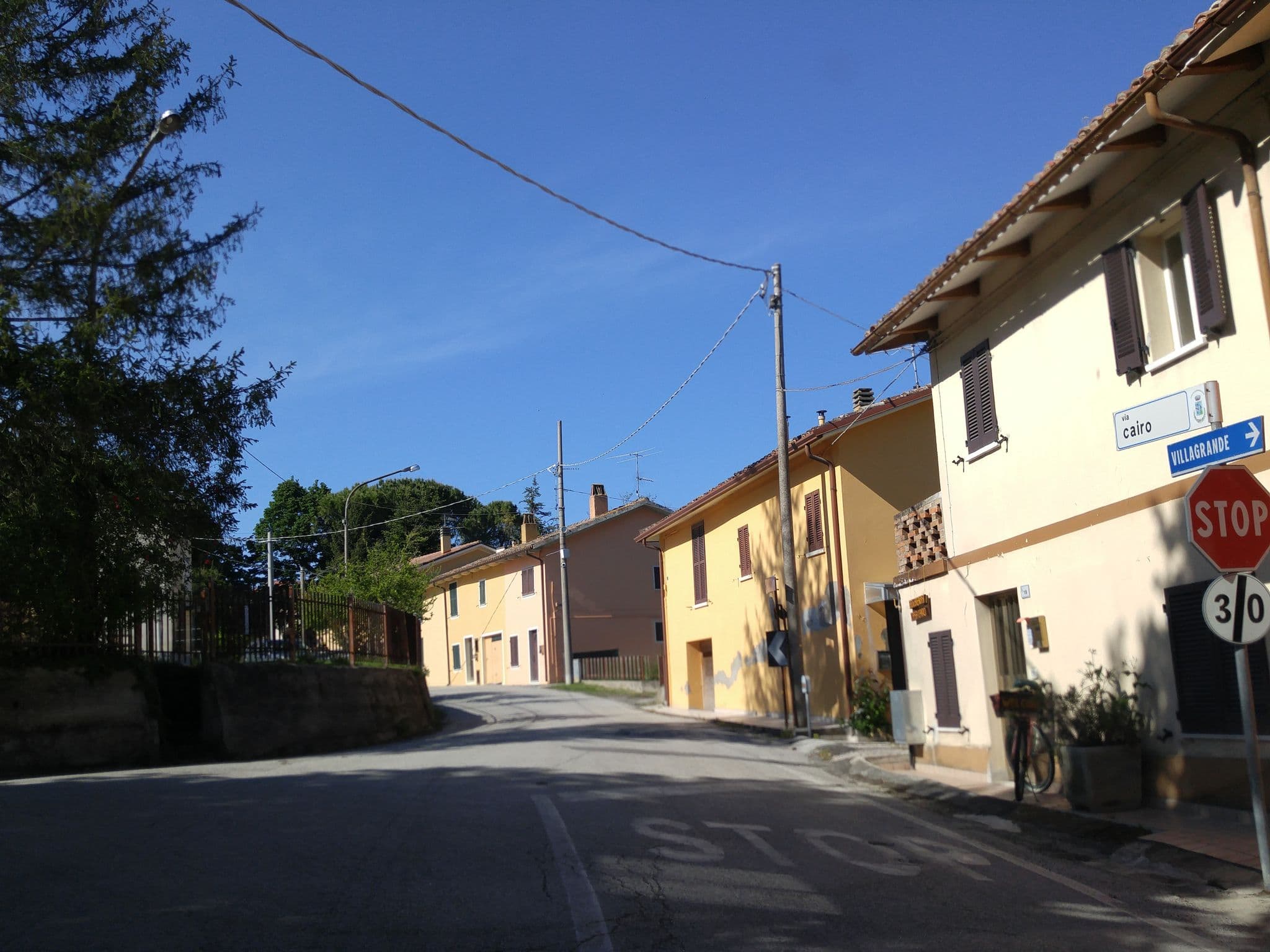 Street view near Casa Cairo B&B, Villa Ceccolini — © sorcrosc (CC BY-SA · Mapillary)