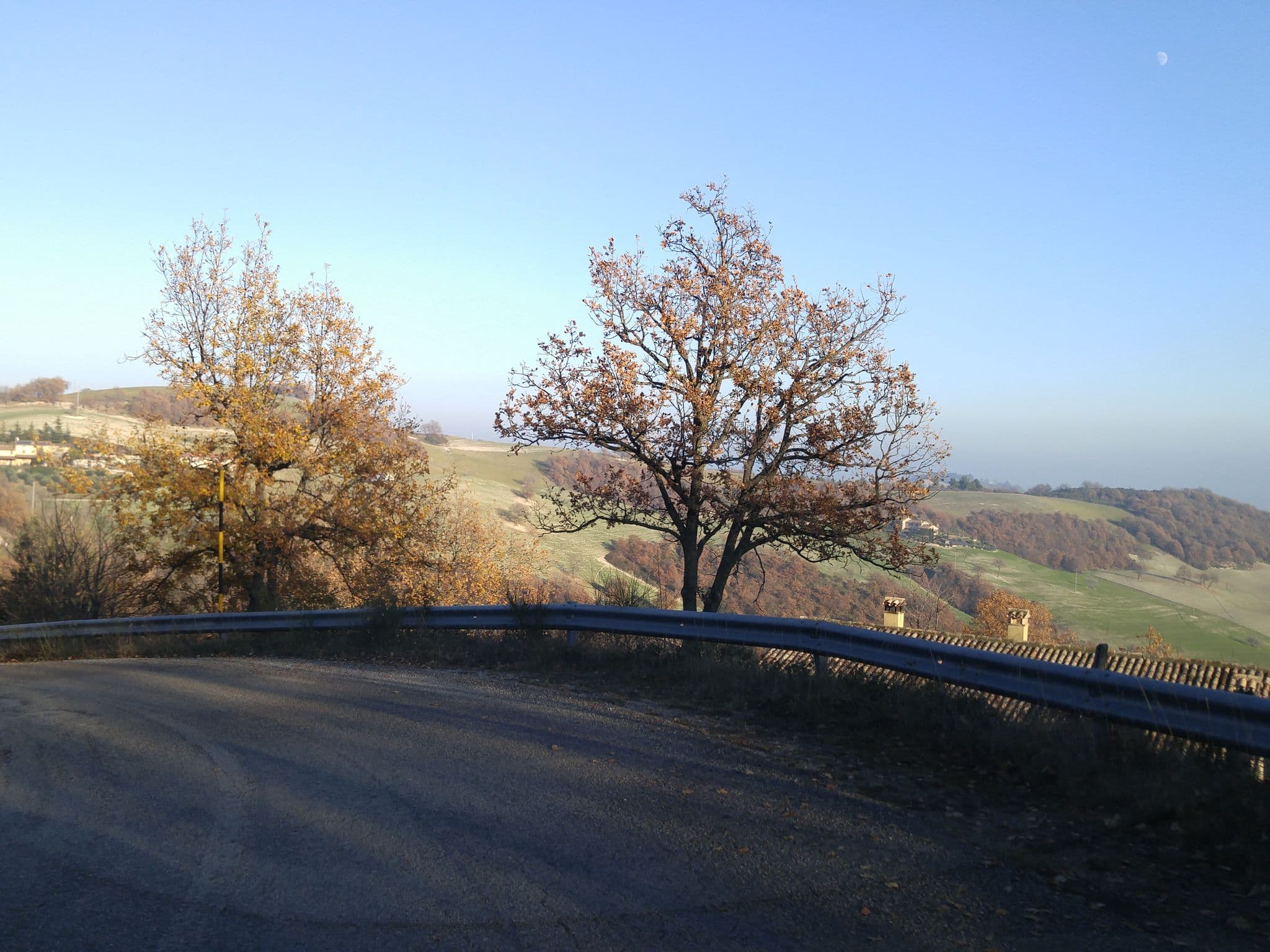 Street view near Azienda agrituristica Costa della Figura, Calcinelli — © sorcrosc (CC BY-SA · Mapillary)