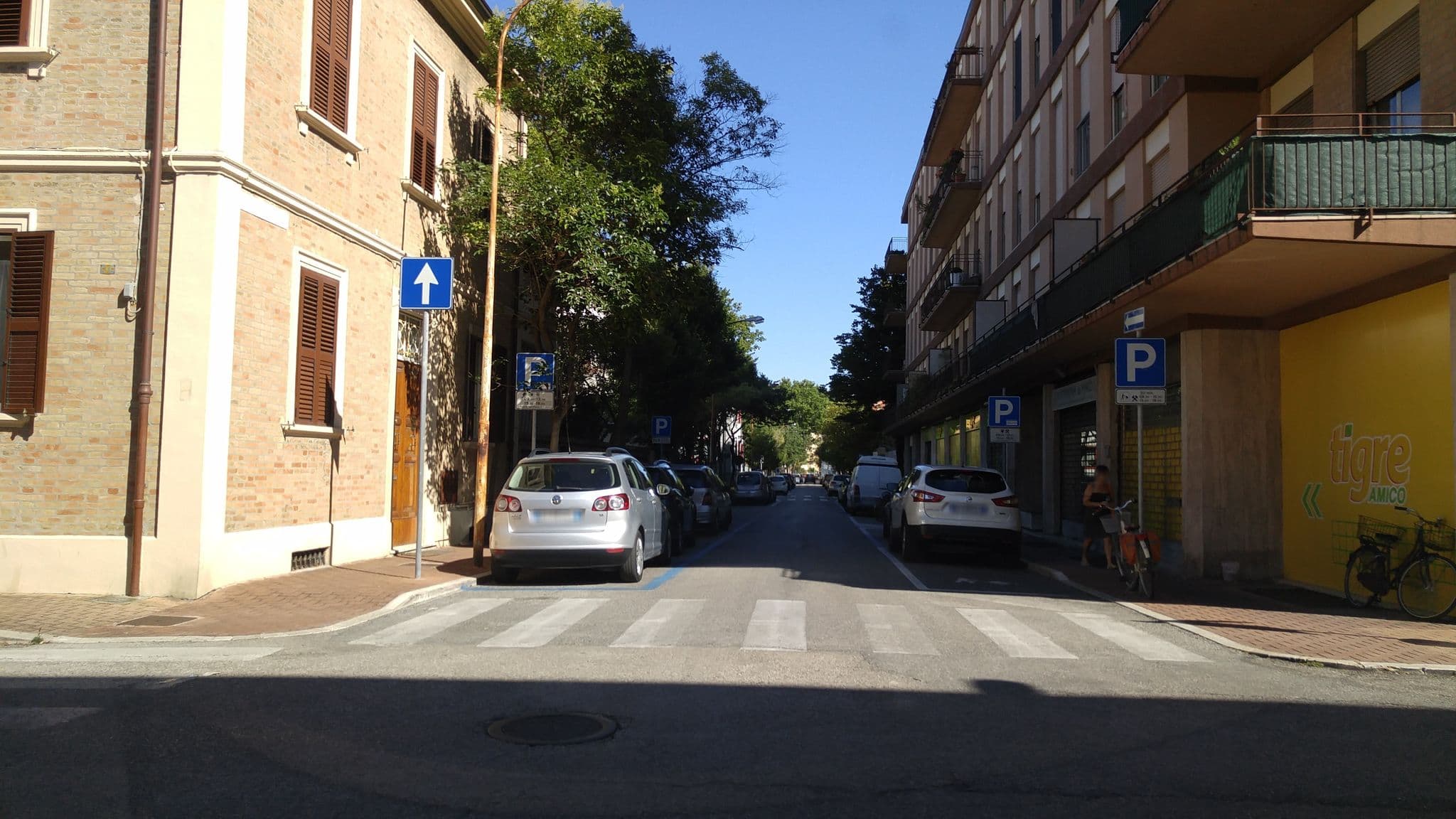 Street view near Hotel Spiaggia, Pesaro — © sorcrosc (CC BY-SA · Mapillary)