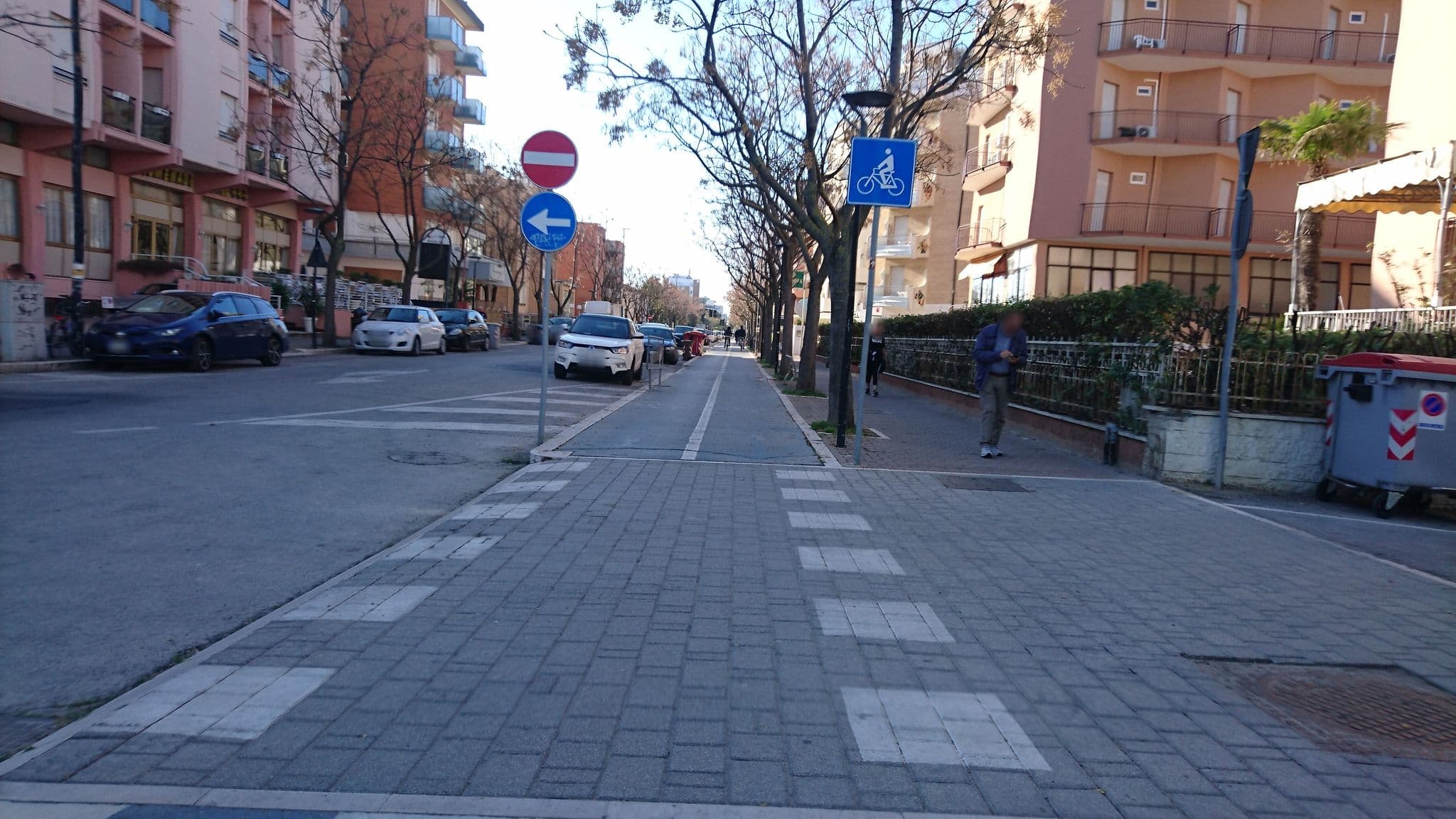 Street view near Hotel Figaro, Pesaro — © voschix (CC BY-SA · Mapillary)