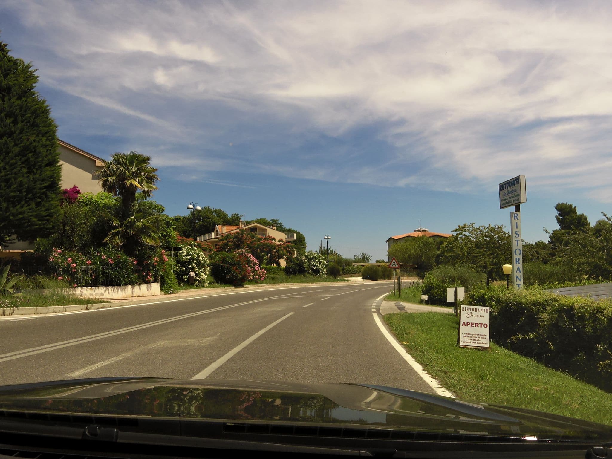 Street view near Resort Novecamere, Sirolo — © czmrtn (CC BY-SA · Mapillary)