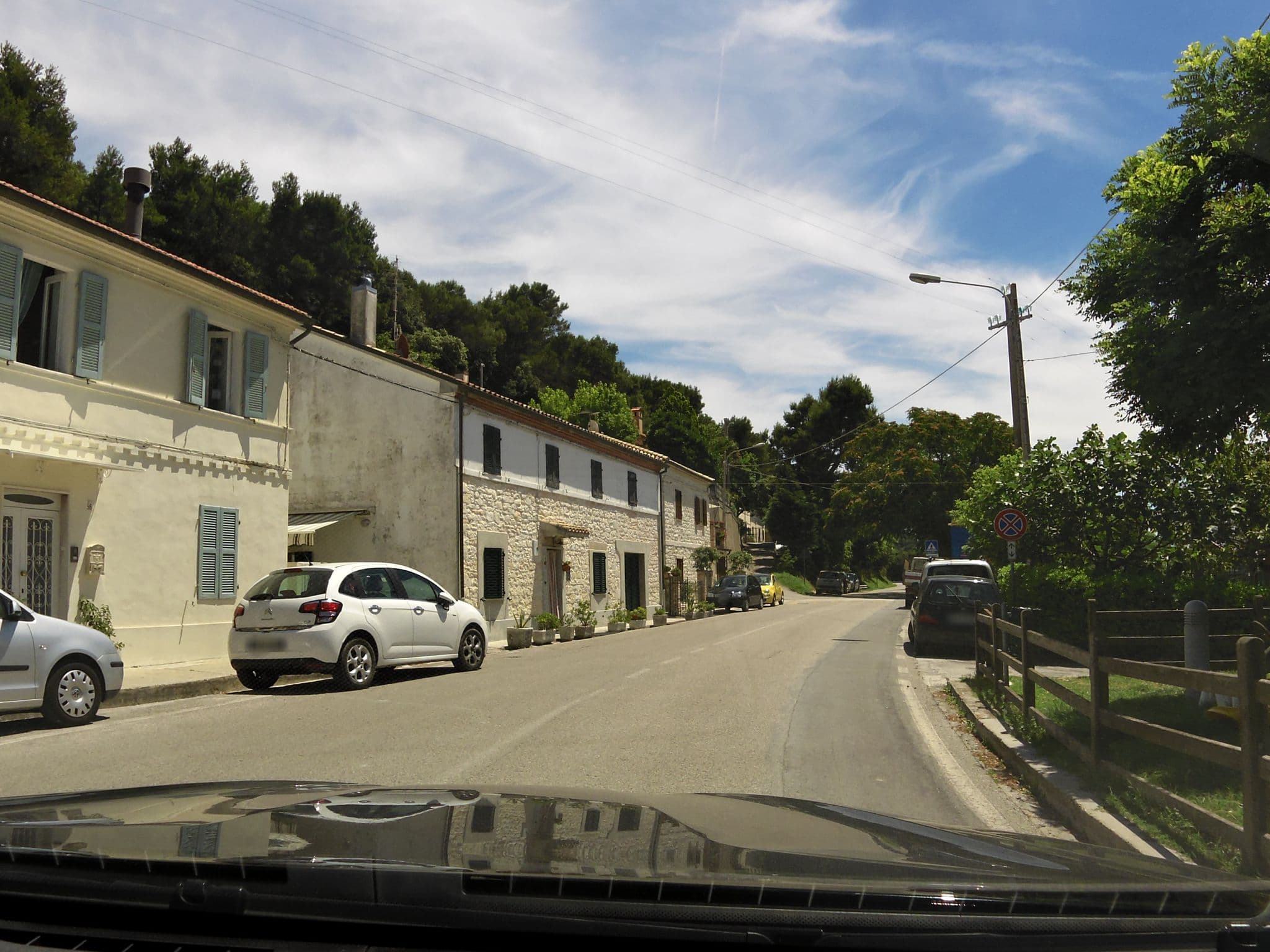 Street view near Relais Verde & Blu, Camerano — © czmrtn (CC BY-SA · Mapillary)