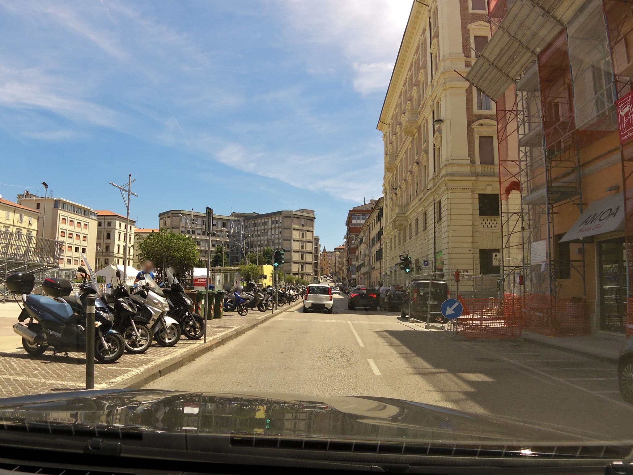 Street view near Bed and Breakfast Trestelle, Ancona — © czmrtn (CC BY-SA · Mapillary)