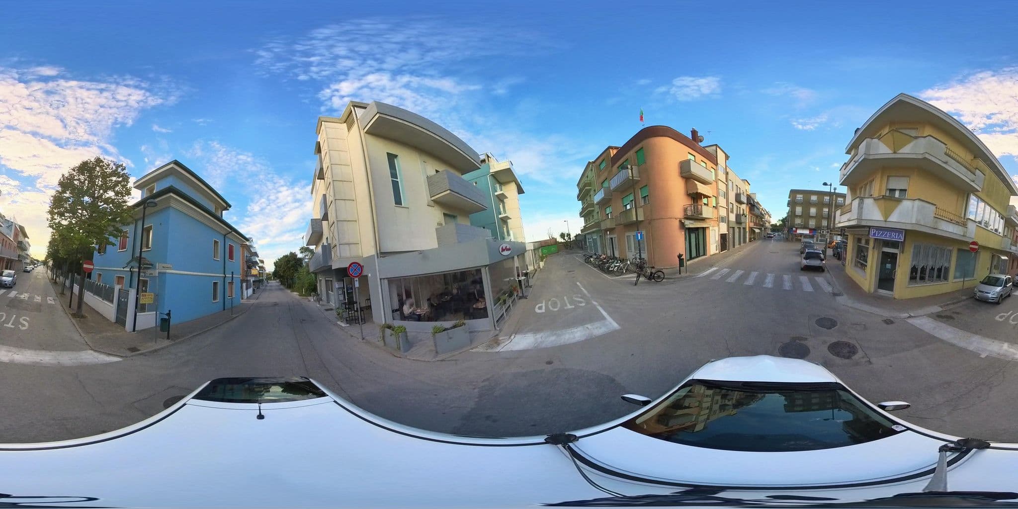 Street view near Souvenir, Caorle — © osmplus_org (CC BY-SA · Mapillary)