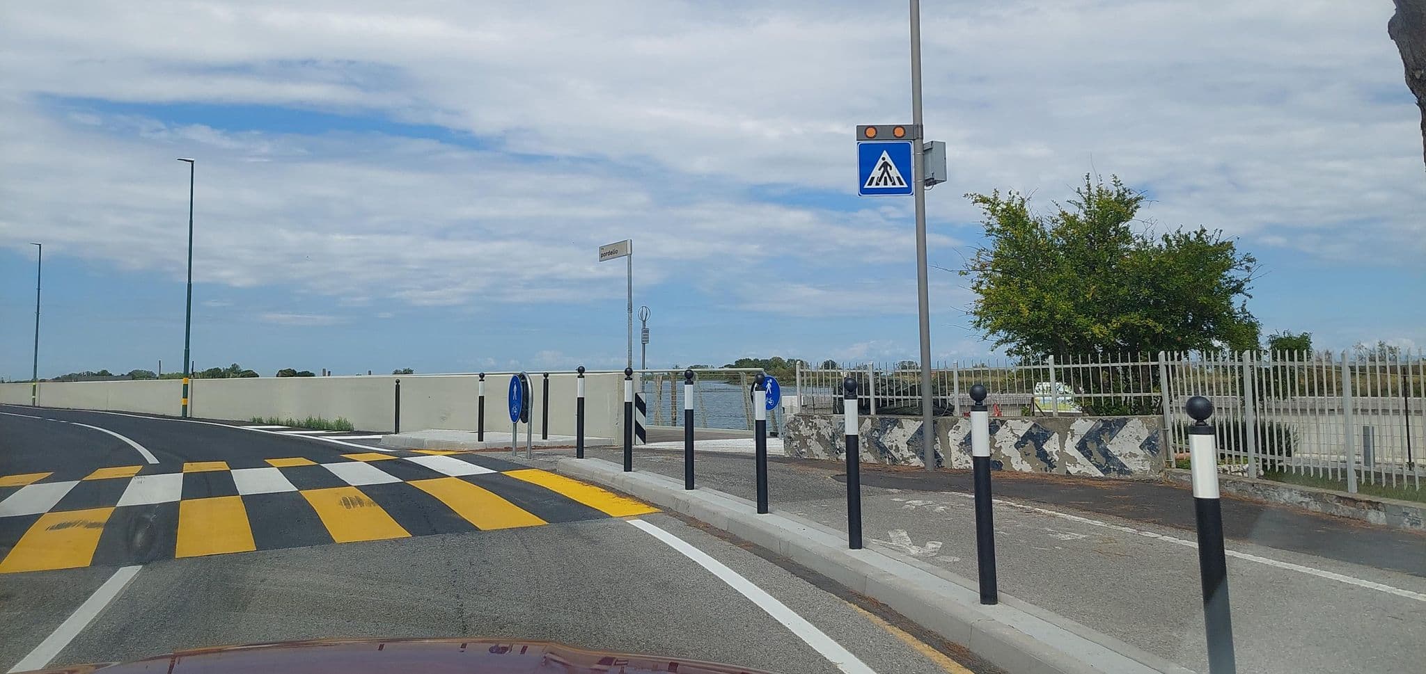 Street view near Hotel Panorama, Ca' Savio — © gzin (CC BY-SA · Mapillary)
