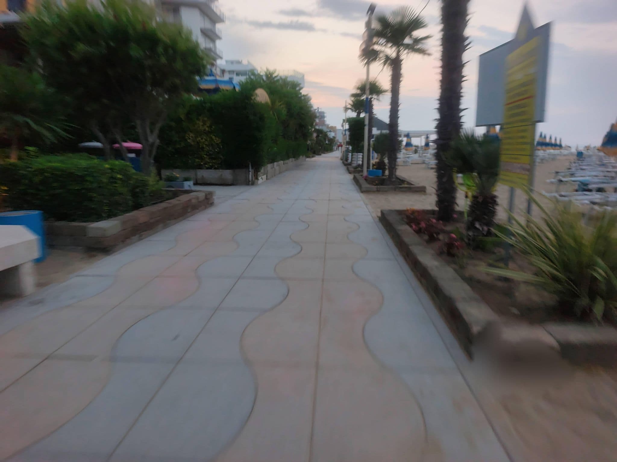 Street view near Hotel Napoleon Jesolo, Lido di Jesolo — © Duro (CC BY-SA · Mapillary)
