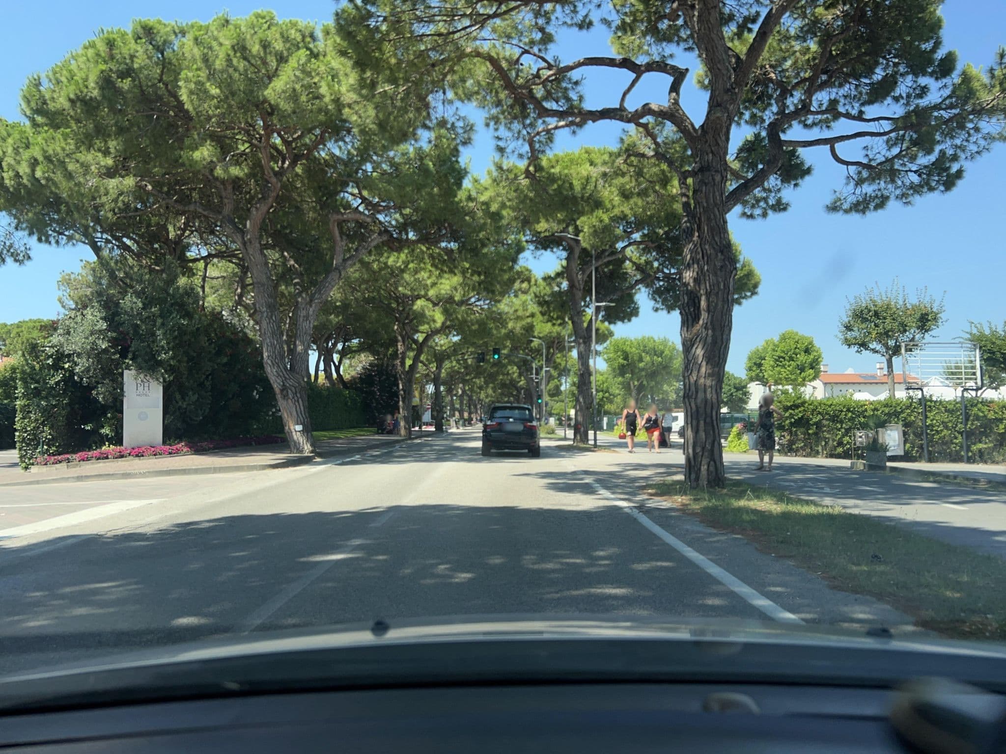 Street view near Caravan, Ca' Savio — © chicc0 (CC BY-SA · Mapillary)