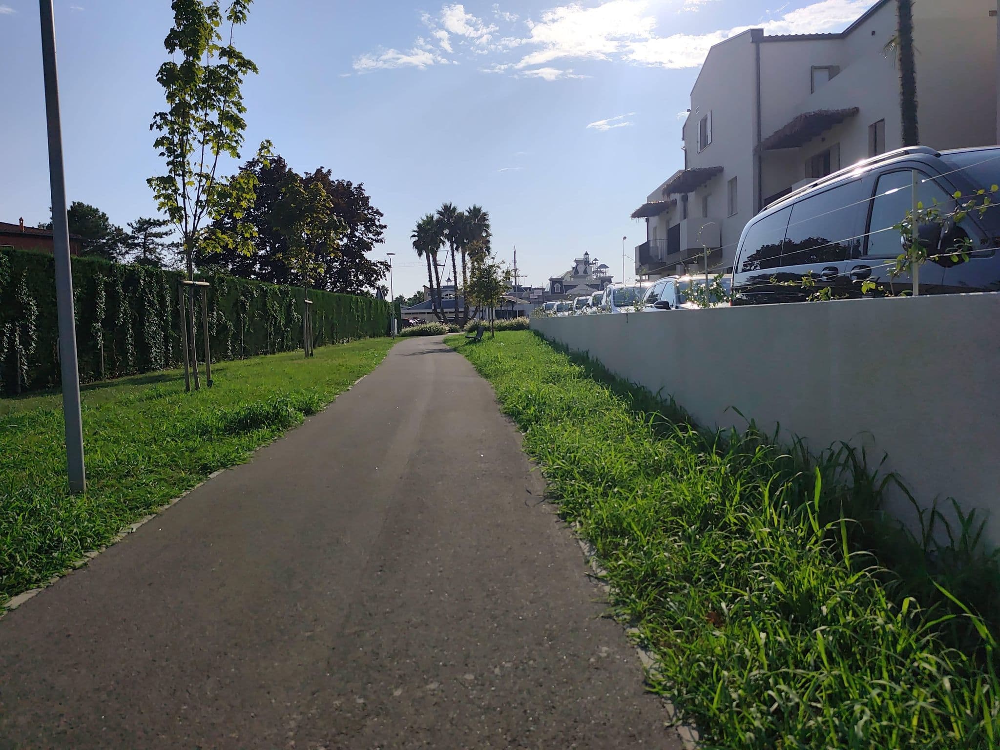 Street view near Hotel Edera, Lido di Jesolo — © Duro (CC BY-SA · Mapillary)
