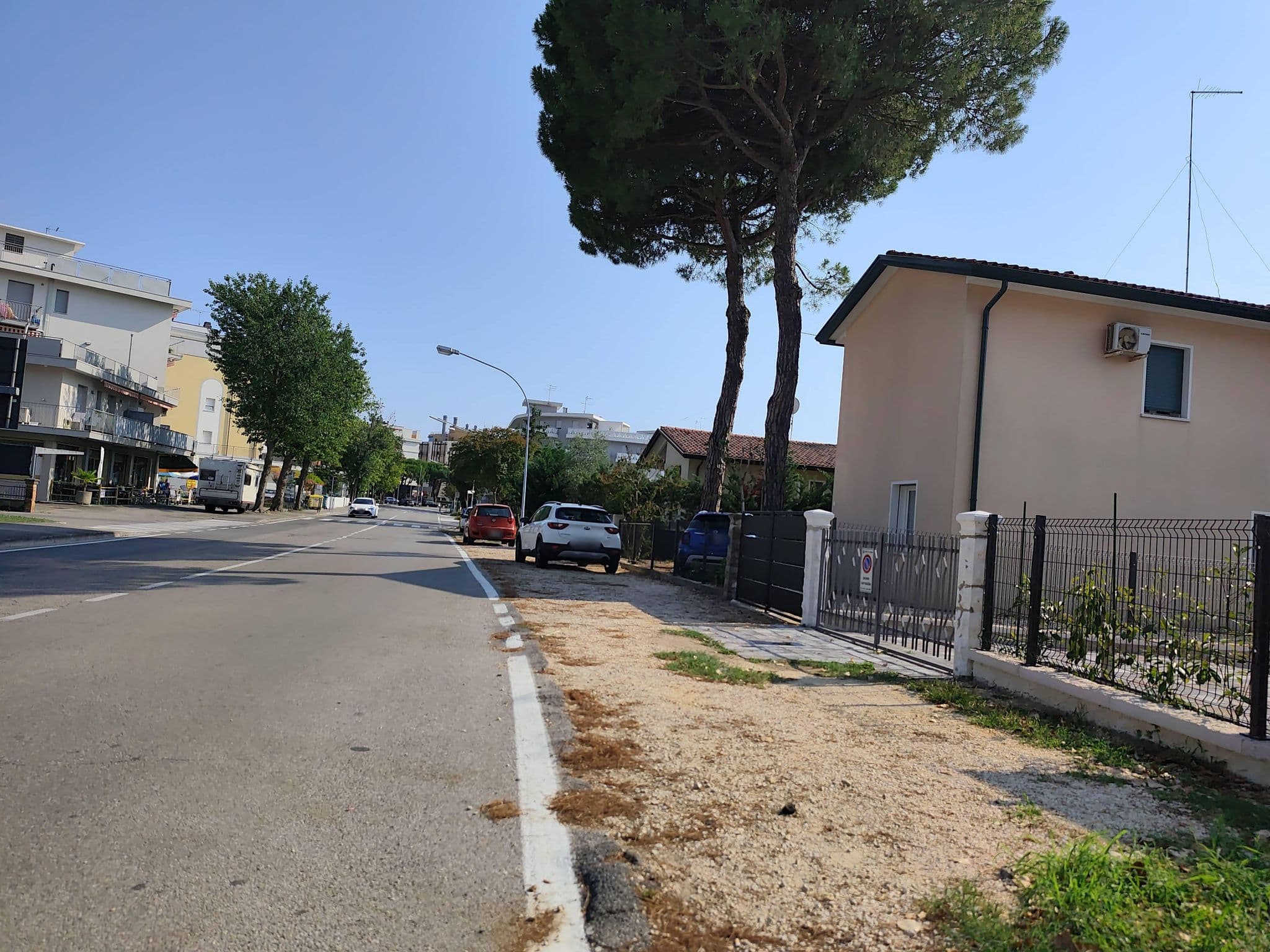 Street view near Hotel Grifone, Lido di Jesolo — © Duro (CC BY-SA · Mapillary)