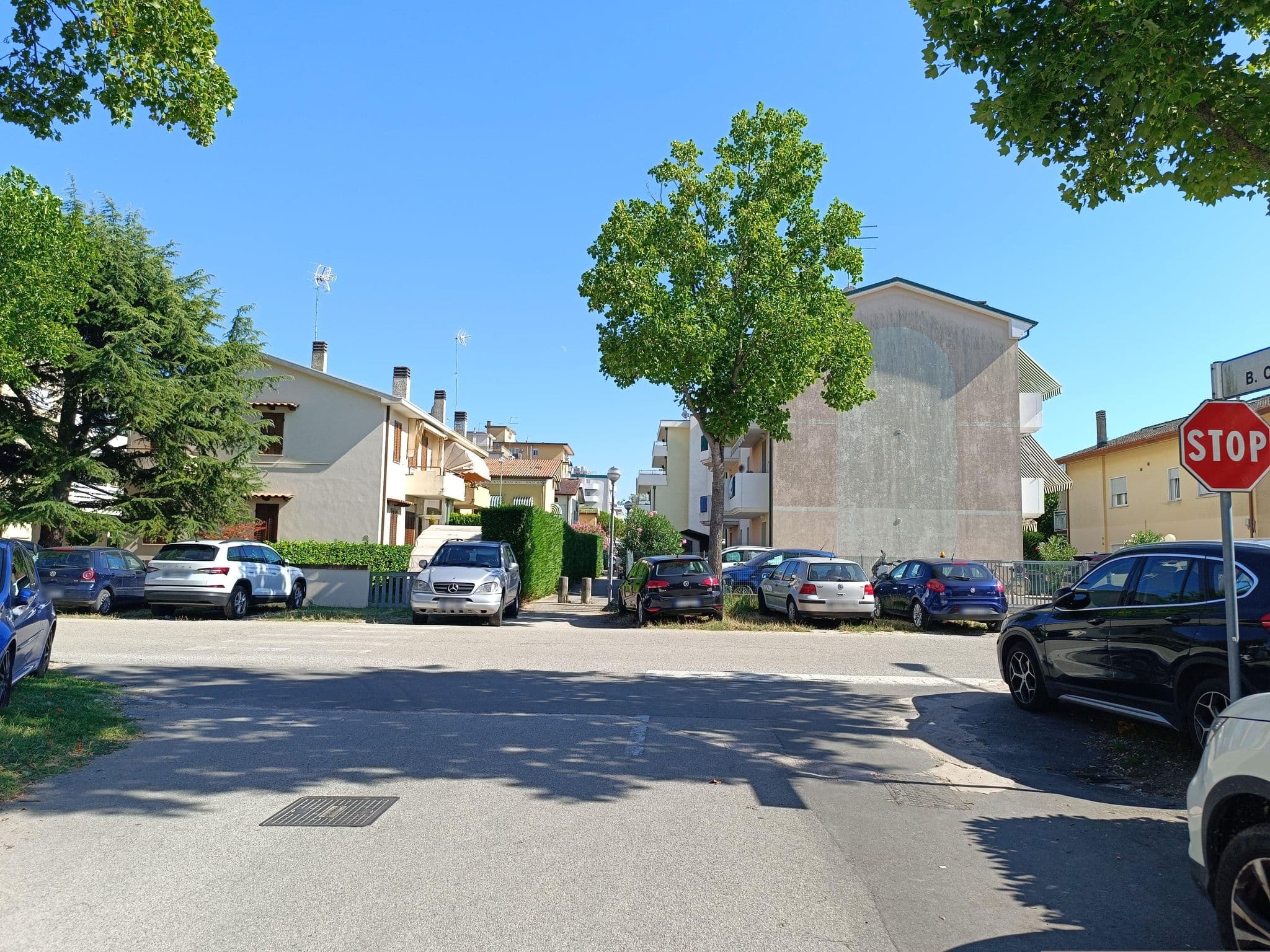 Street view near S.H.S.F. SRL, Lido di Jesolo — © Duro (CC BY-SA · Mapillary)