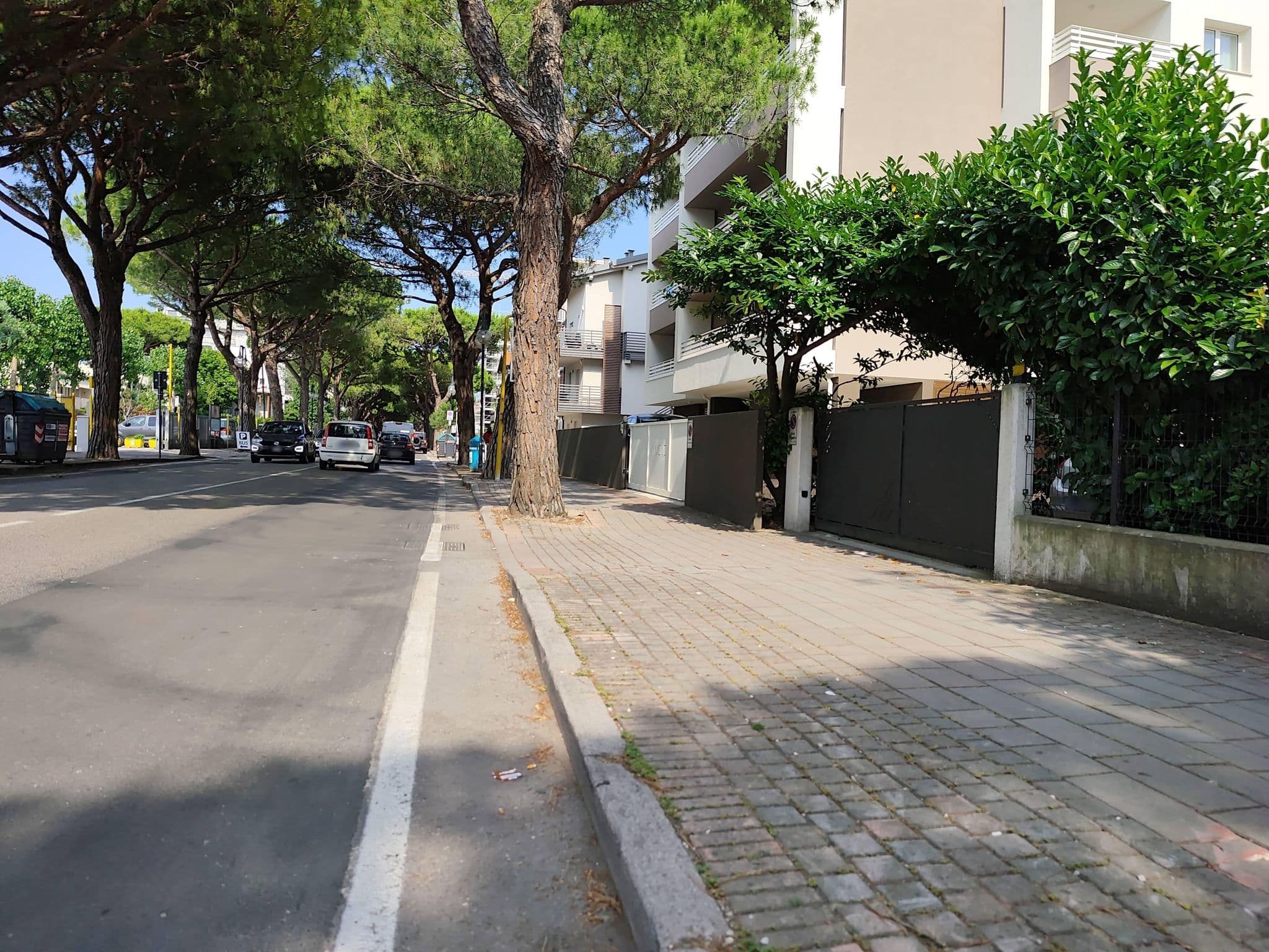 Street view near Hotel Felix Pindemonte, Lido di Jesolo — © Duro (CC BY-SA · Mapillary)