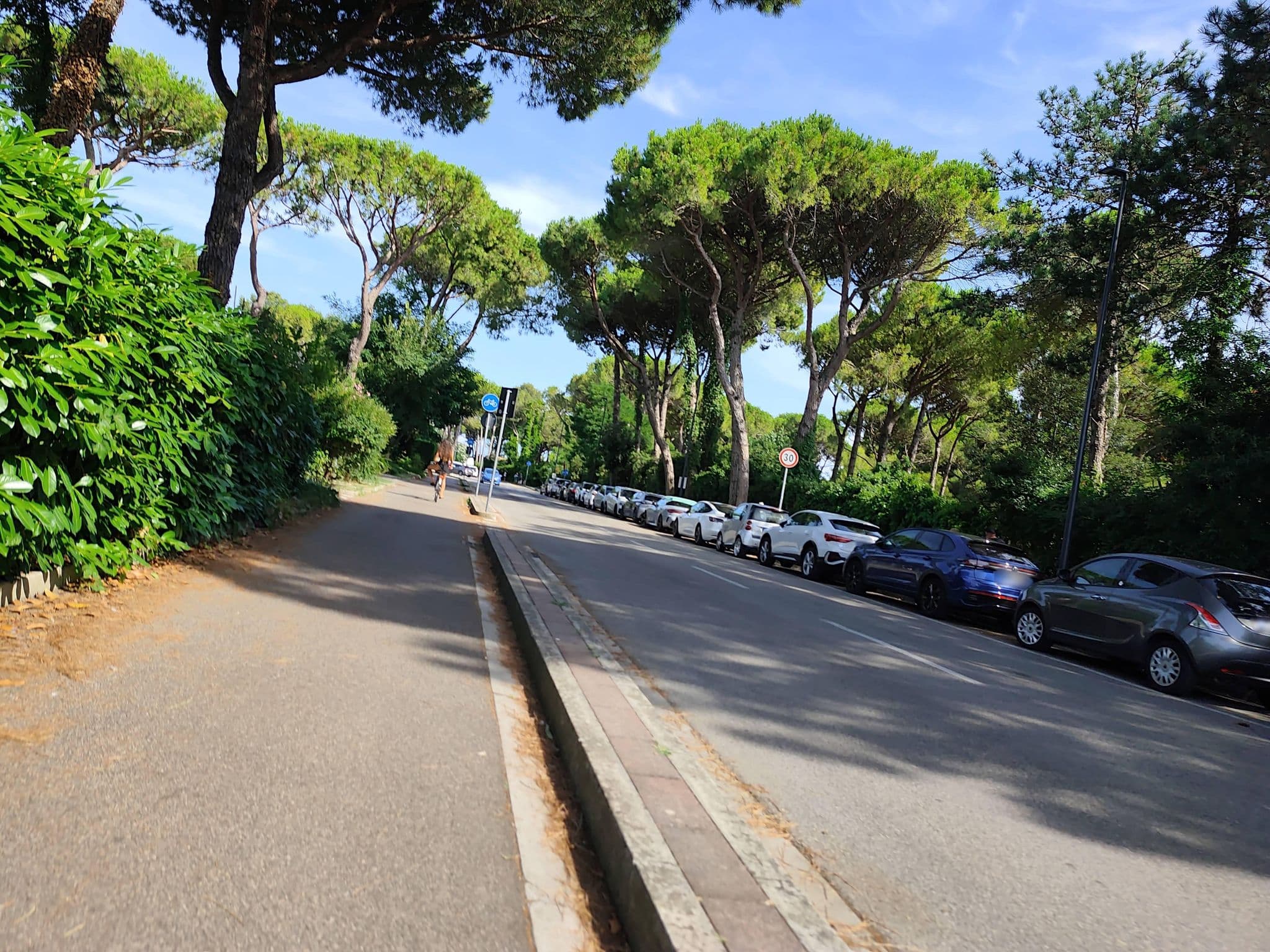 Street view near Villa Russo, Lignano Sabbiadoro — © Duro (CC BY-SA · Mapillary)