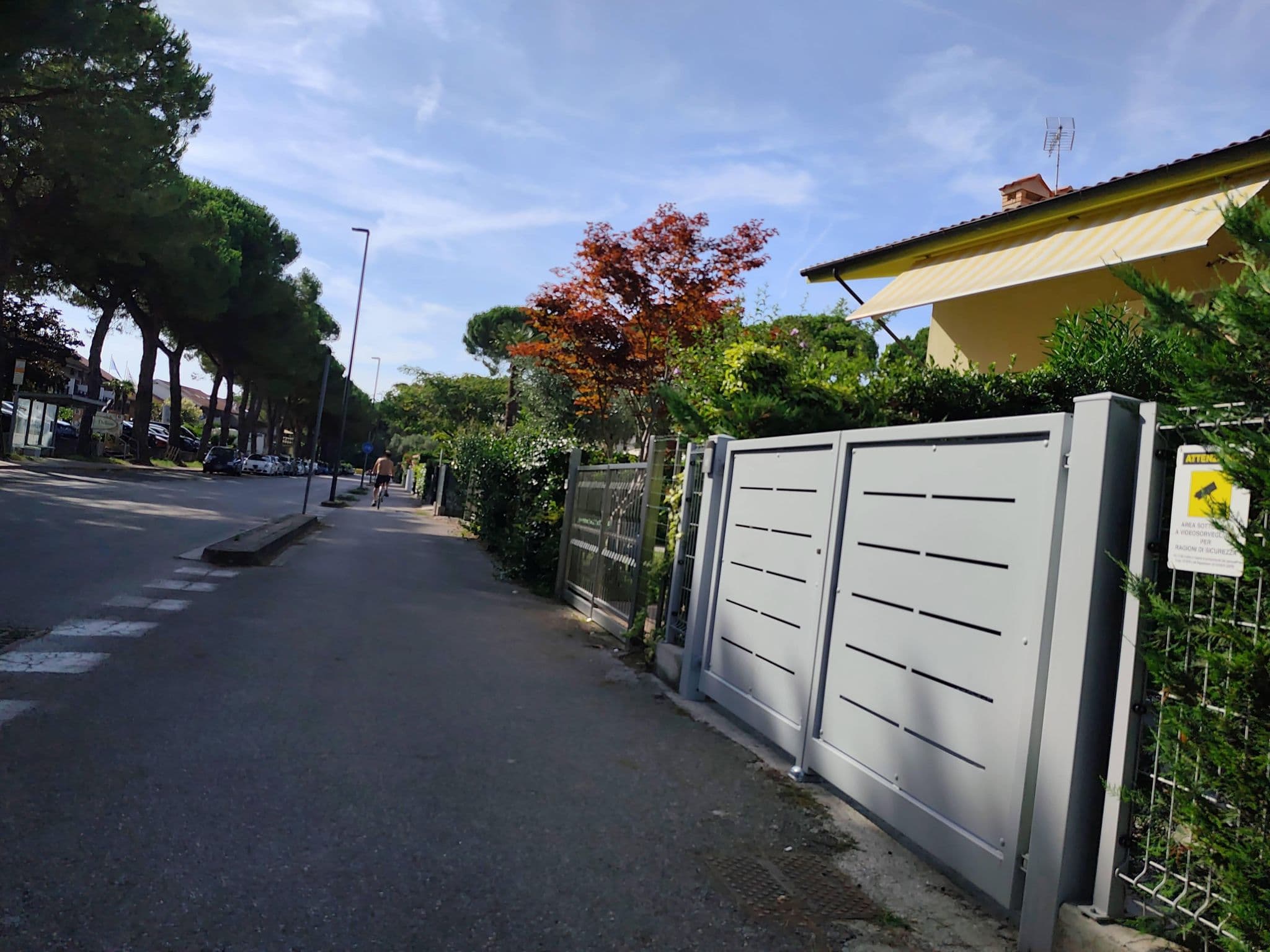 Street view near ALTAMAREA V e H COMPAGNIA ALBERGHIERA SRL, Lignano Sabbiadoro — © Duro (CC BY-SA · Mapillary)
