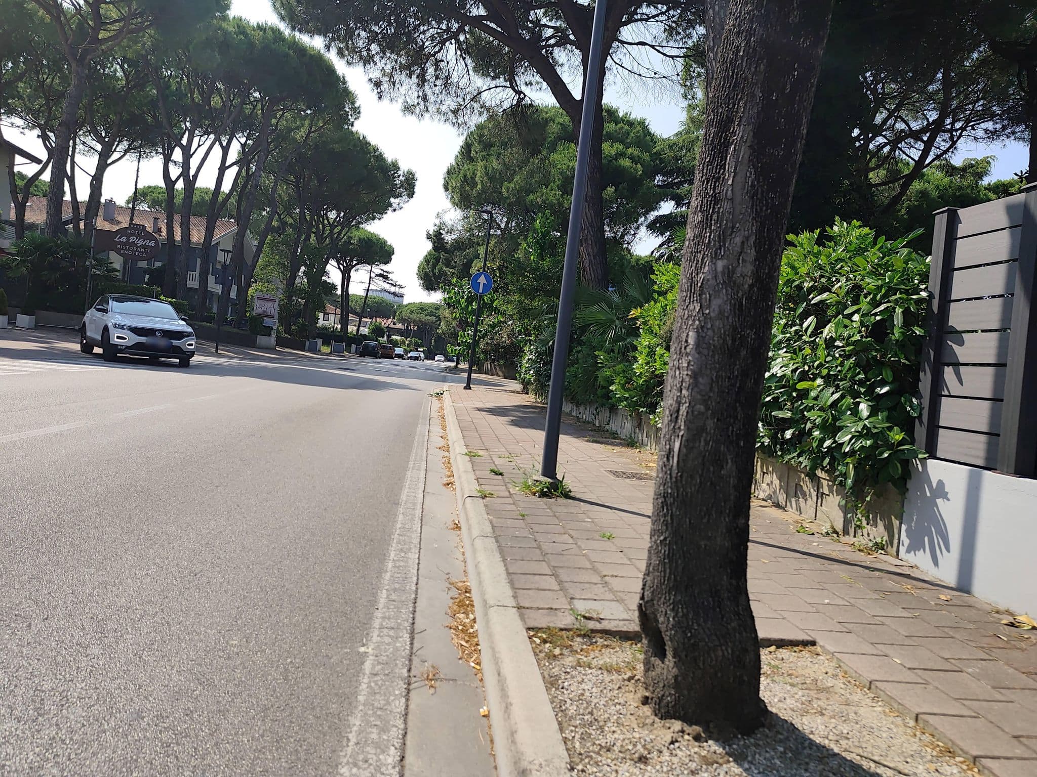 Street view near hotelfriuli, Lignano Sabbiadoro — © Duro (CC BY-SA · Mapillary)