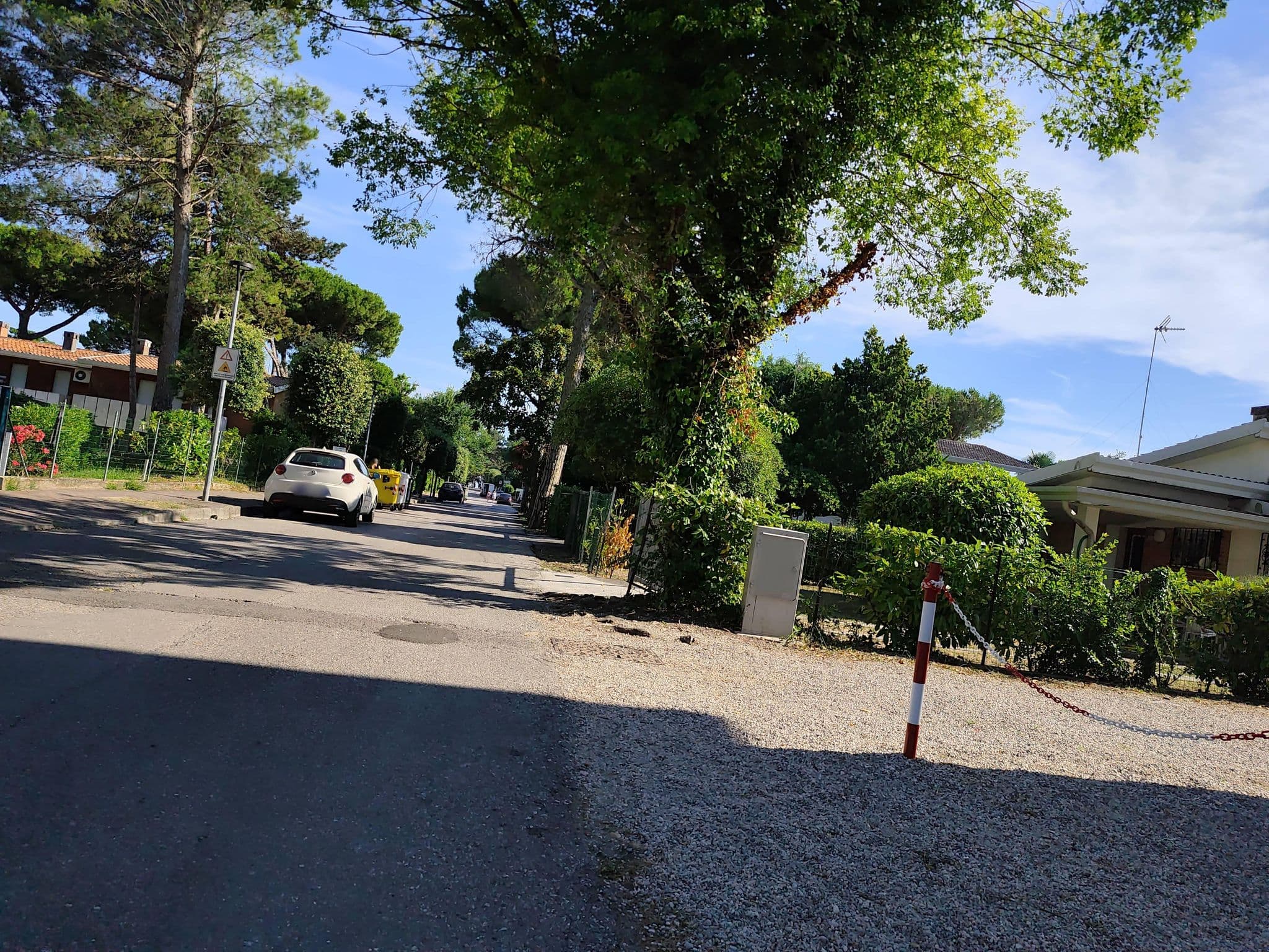 Street view near Appartamenti Lira, Bibione — © Duro (CC BY-SA · Mapillary)