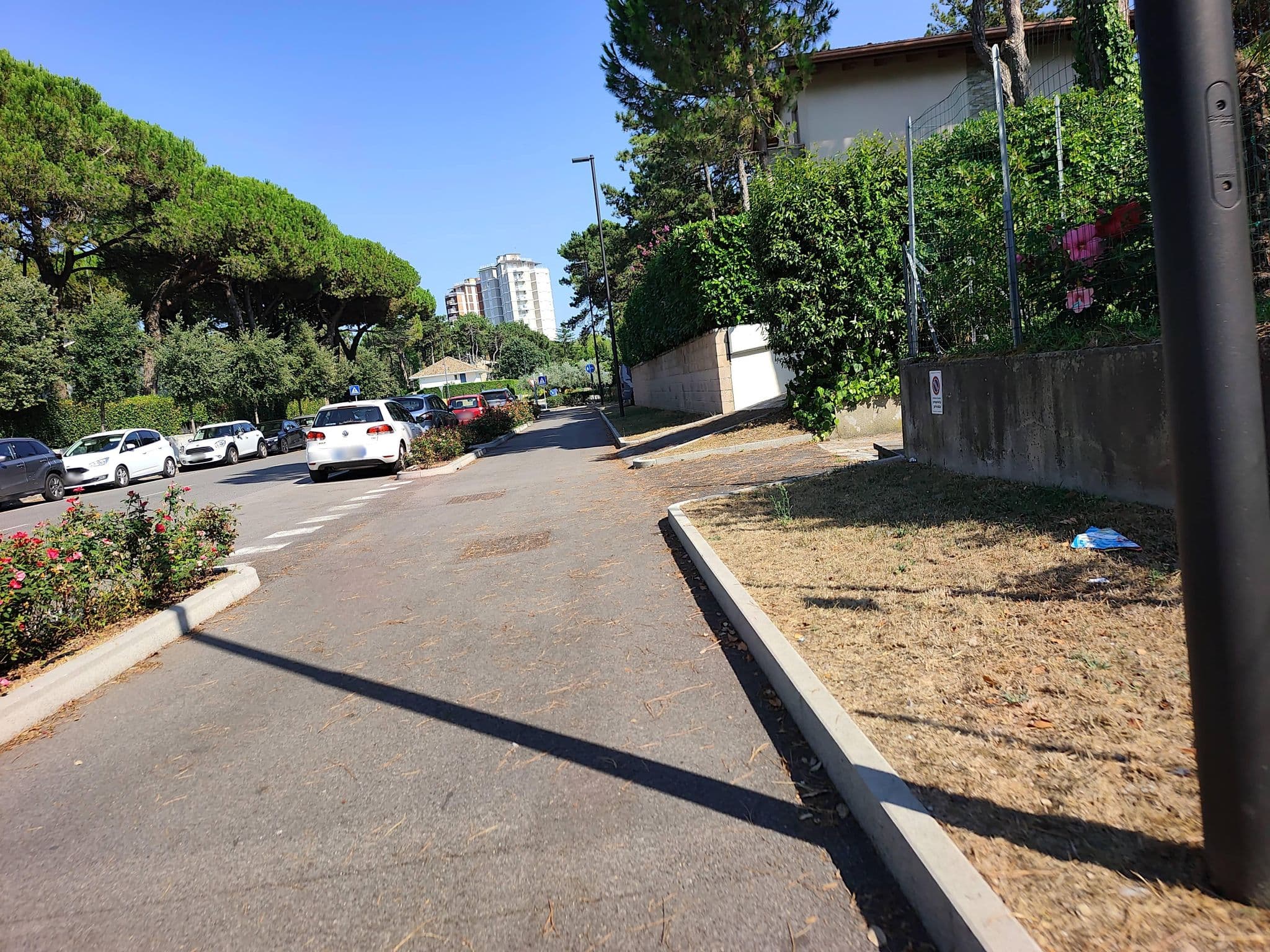 Street view near Villa Natalia - Agenzia Lignano, Lignano Sabbiadoro — © Duro (CC BY-SA · Mapillary)