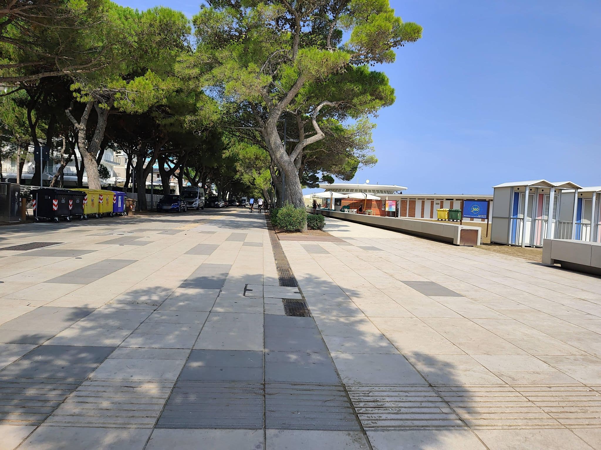 Street view near Residence La Zattera, Lignano Sabbiadoro — © Duro (CC BY-SA · Mapillary)