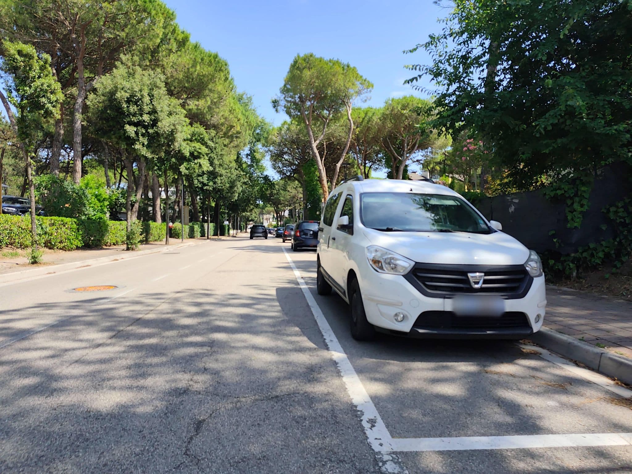 Street view near Villa Tiziano, Lignano Sabbiadoro — © Duro (CC BY-SA · Mapillary)