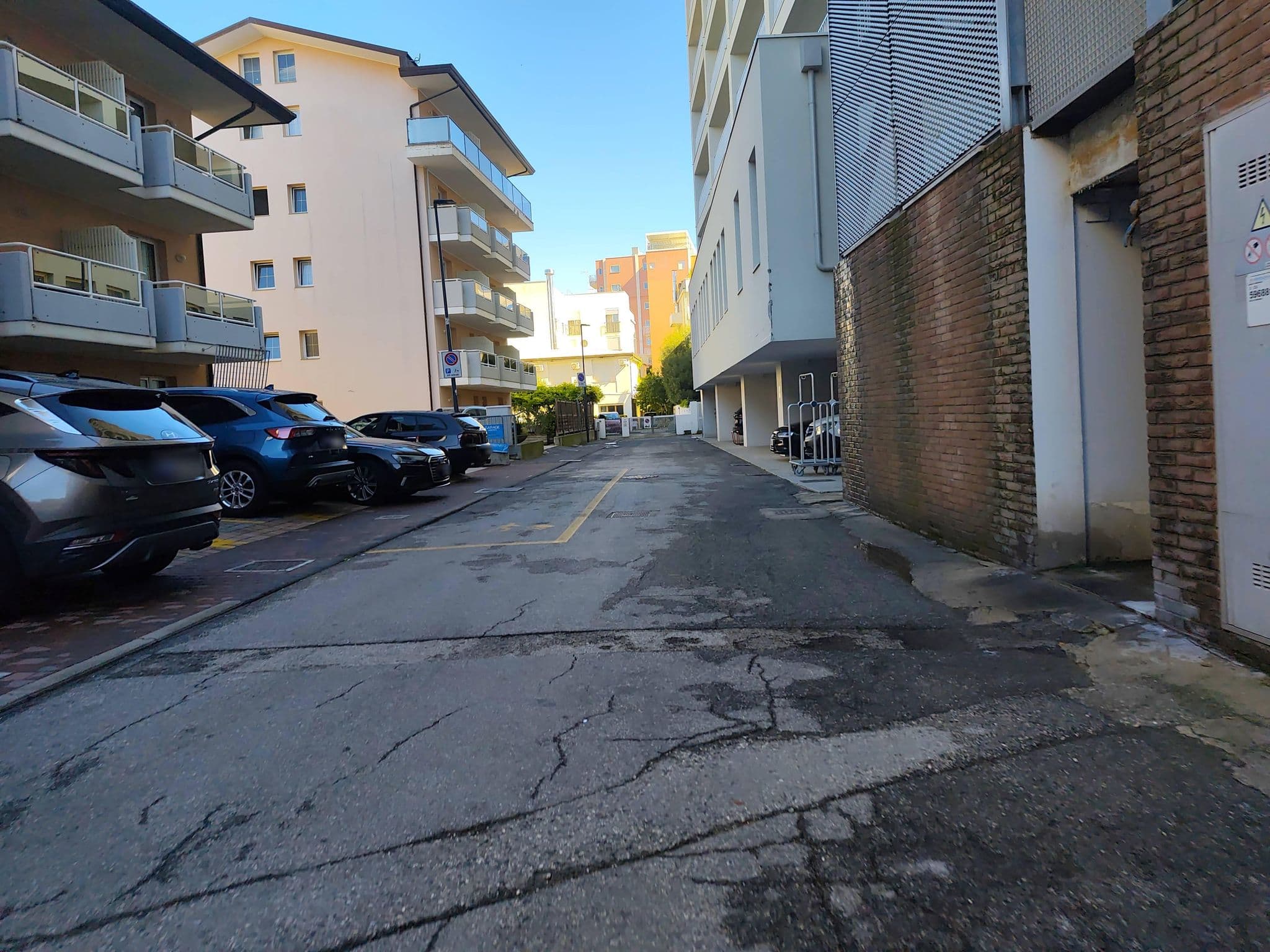 Street view near Hotel Nettuno, Lignano Sabbiadoro — © Duro (CC BY-SA · Mapillary)