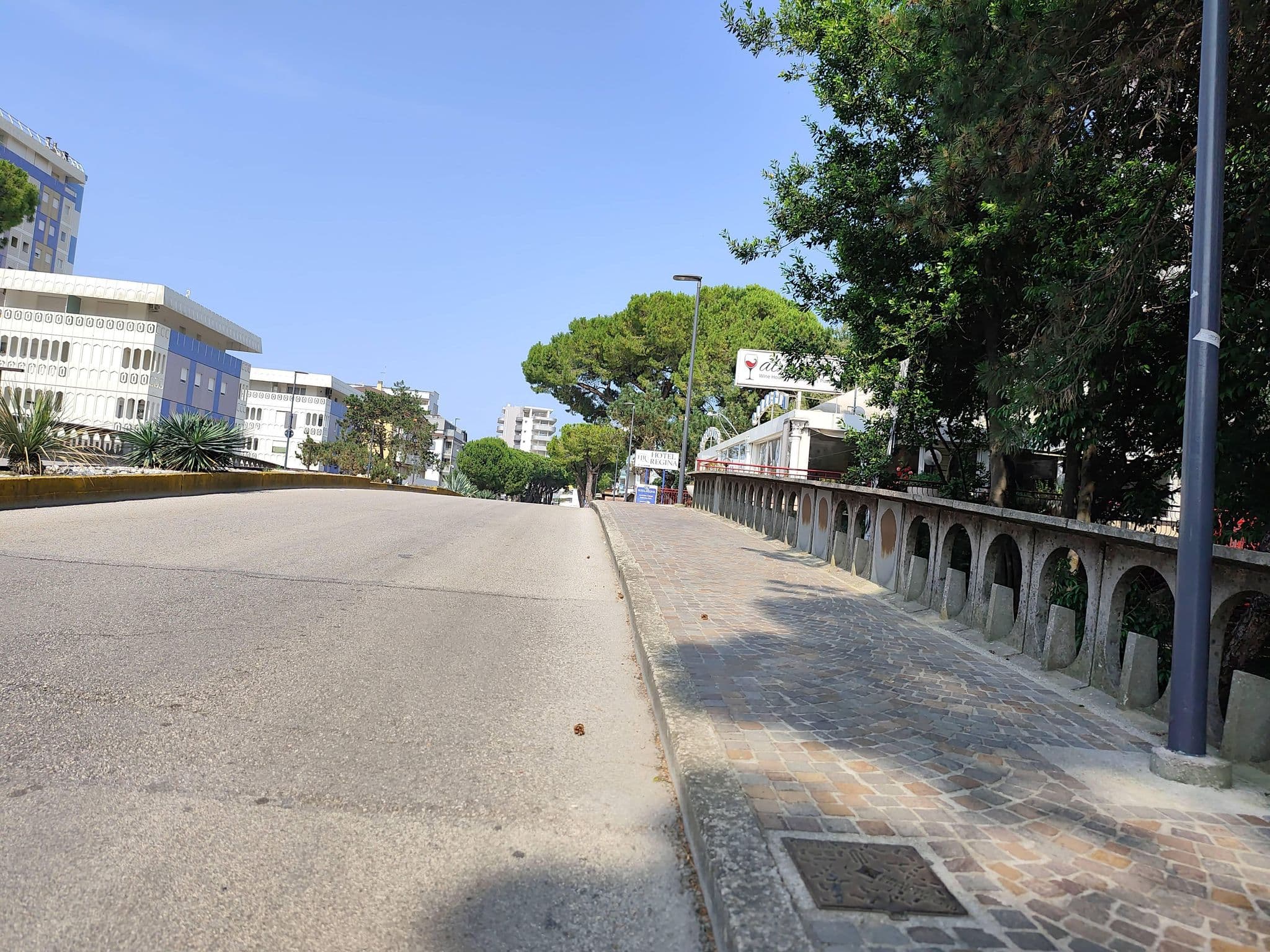 Street view near La Pergola SNC di Lara Gemma Fulvia Andretta & C., Lignano Sabbiadoro — © Duro (CC BY-SA · Mapillary)