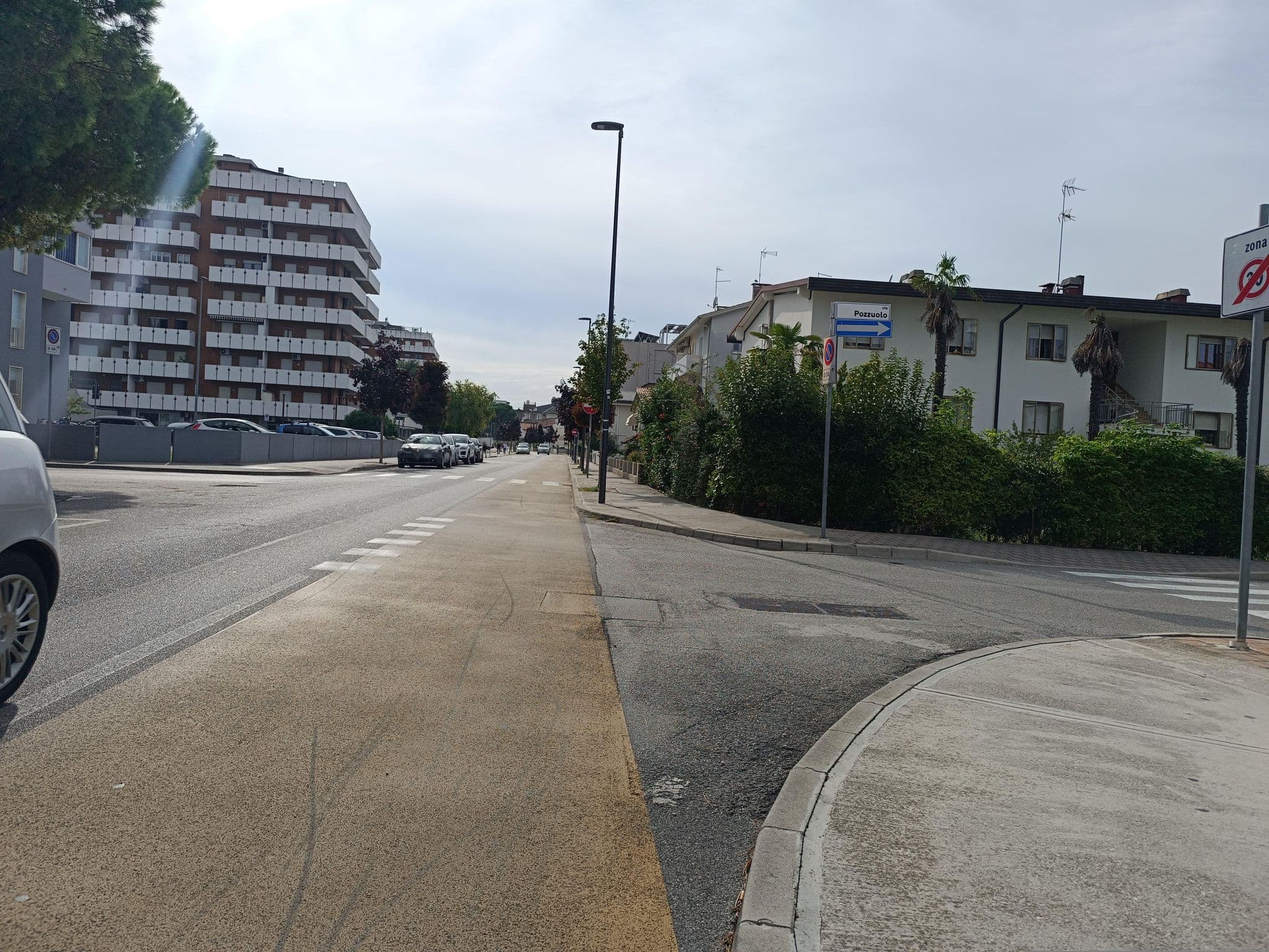 Street view near Appart-Hotel Holiday, Lignano Sabbiadoro — © Duro (CC BY-SA · Mapillary)