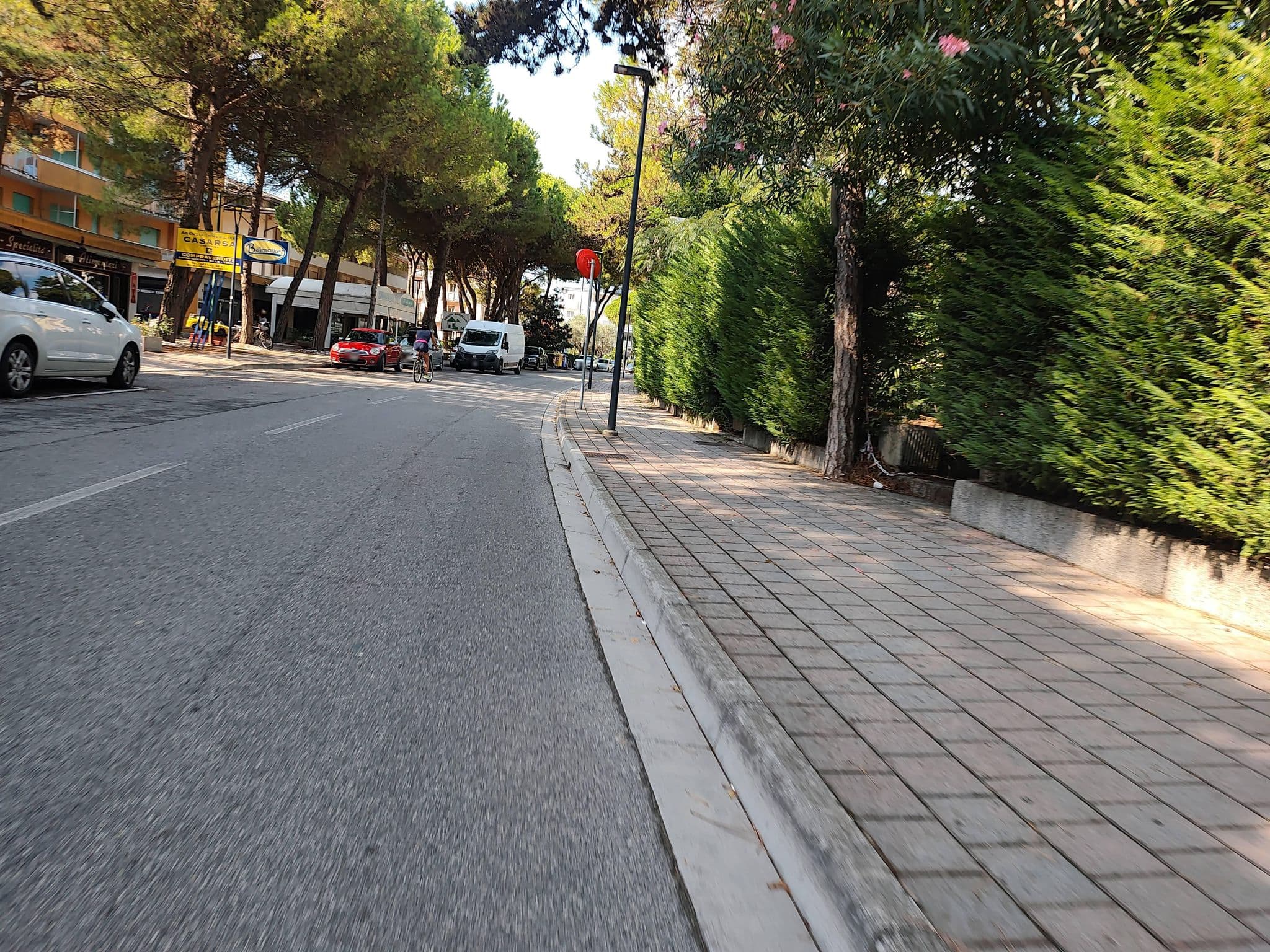 Street view near Albergo la Betulla, Lignano Sabbiadoro — © Duro (CC BY-SA · Mapillary)