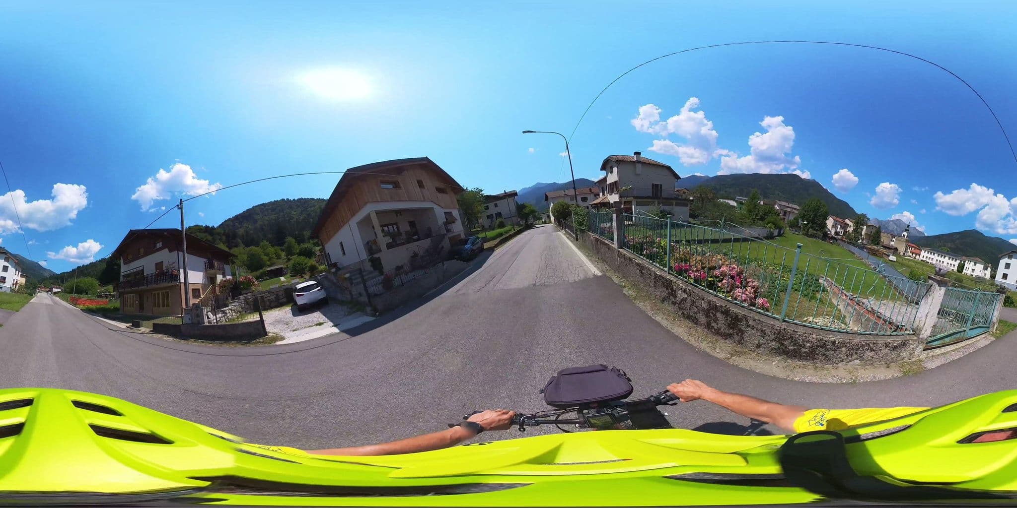 Street view near La Marmote Albergo Diffuso di Paluzza Ronc, Paluzza — © borgofum (CC BY-SA · Mapillary)
