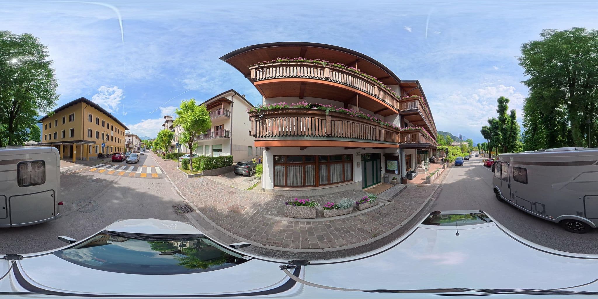 Street view near Albergo Gardel SAS Albergo Ristorante – Centro Benessere, Arta Terme — © osmplus_org (CC BY-SA · Mapillary)