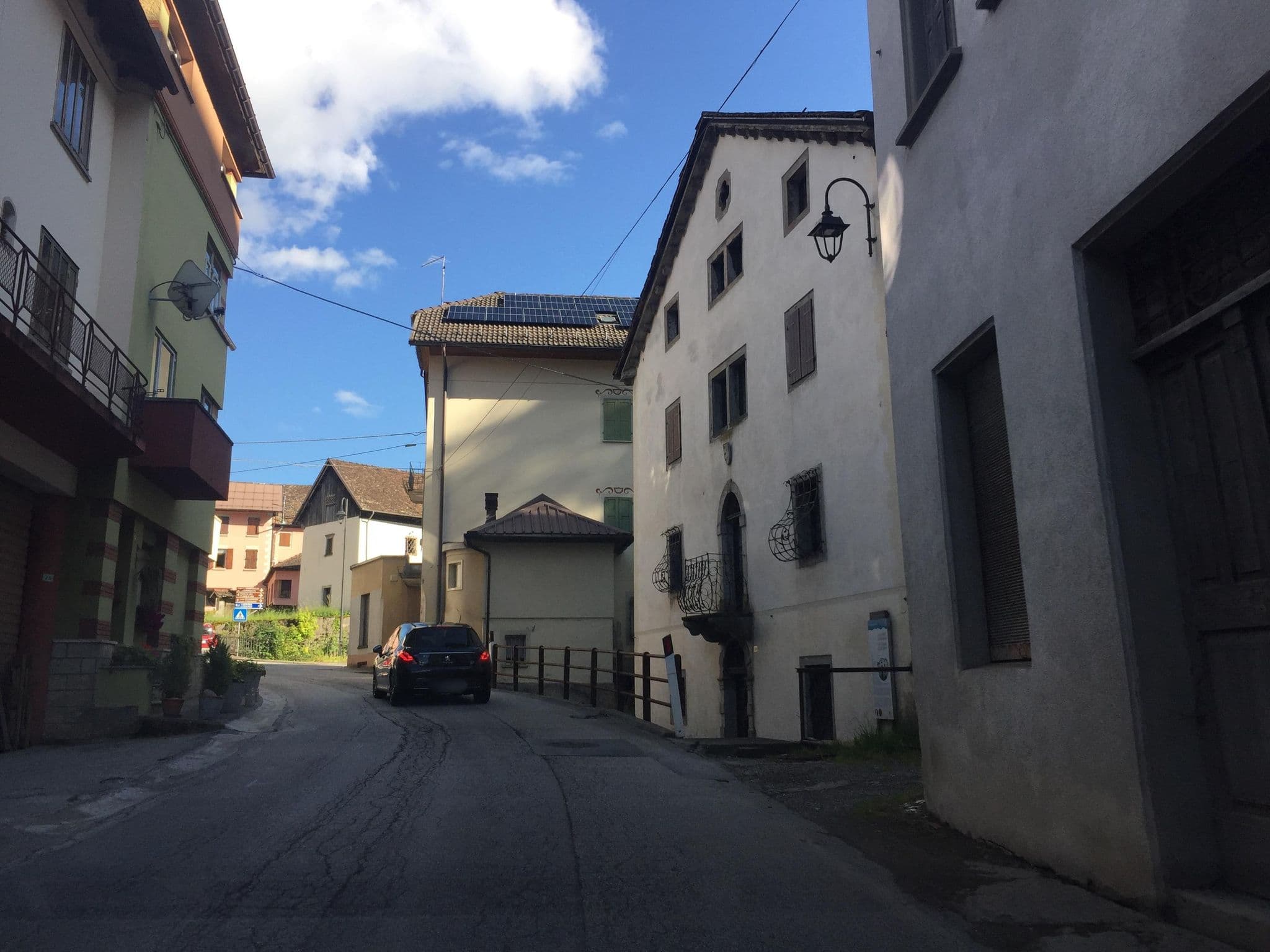 Street view near Casa Screm - Appartamenti e Camere, Prato Carnico — © igorzo (CC BY-SA · Mapillary)