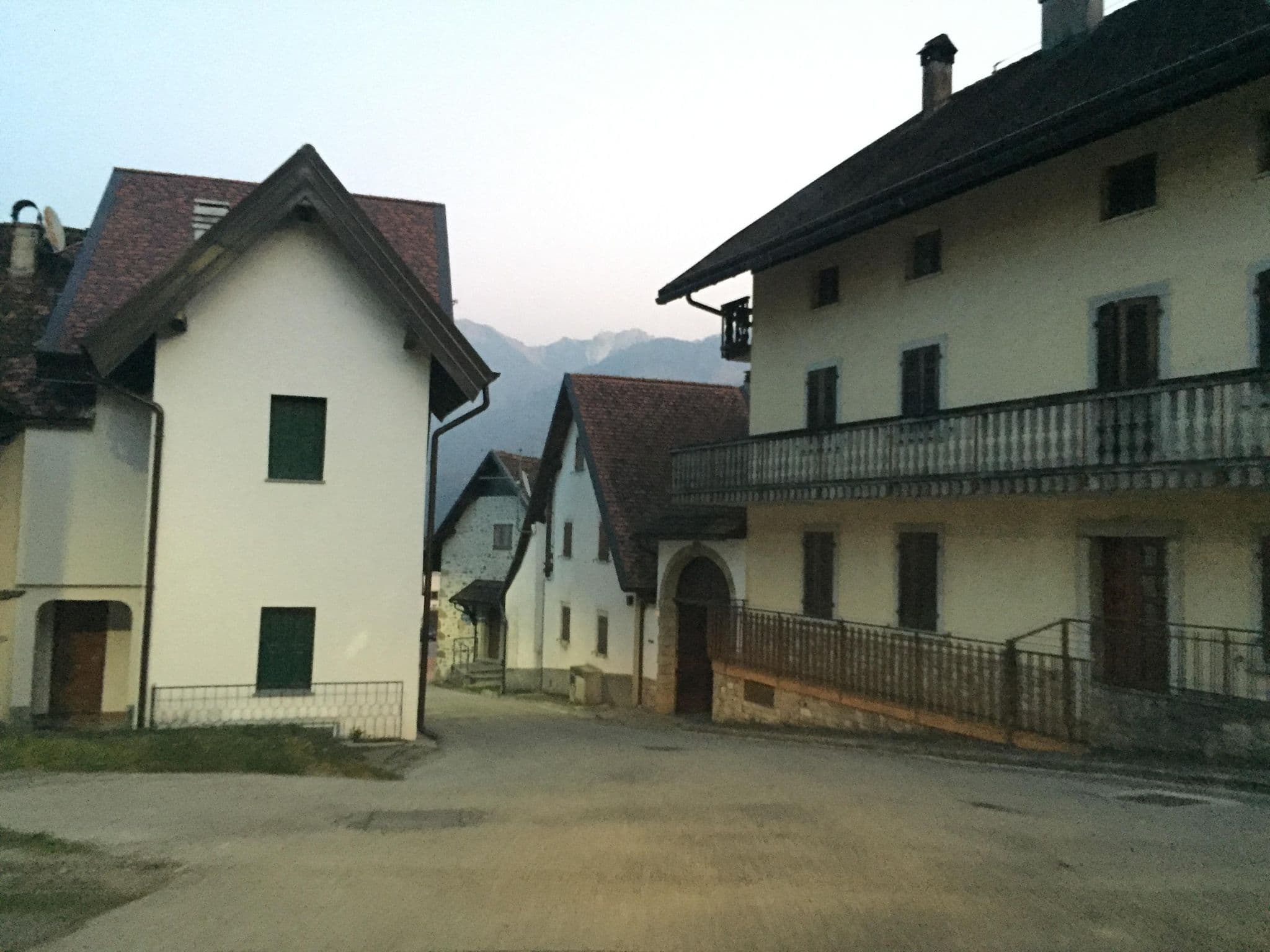 Street view near Felice Anna Maria, Prato Carnico — © igorzo (CC BY-SA · Mapillary)