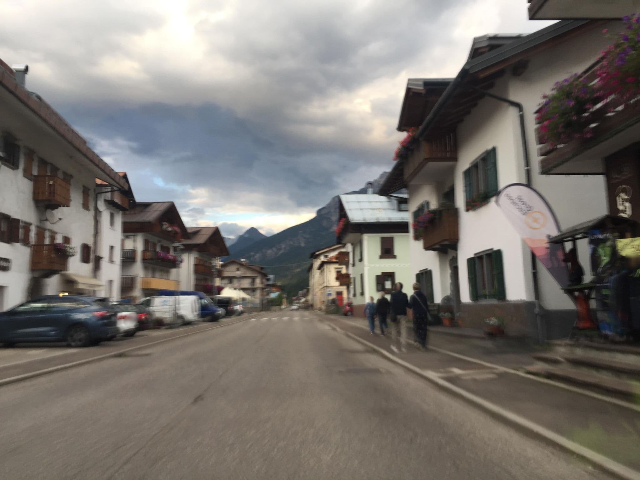 Street view near Albergo Bar Miravalle, Santo Stefano di Cadore — © igorzo (CC BY-SA · Mapillary)