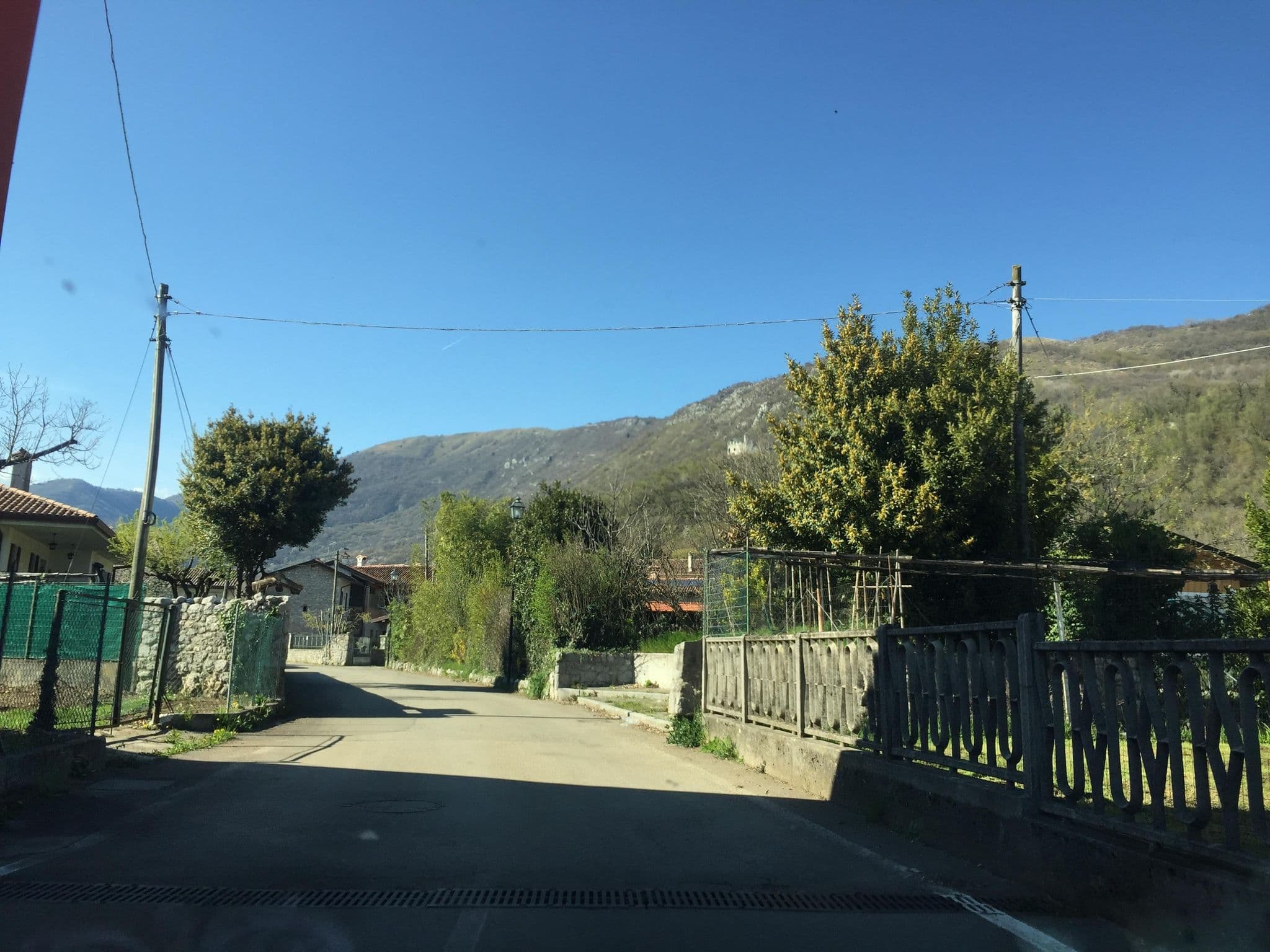 Street view near Affittacamere Al castello, Meduno — © igorzo (CC BY-SA · Mapillary)