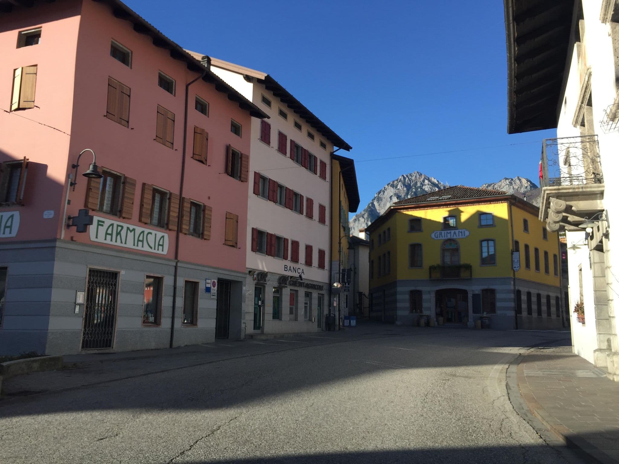 Street view near Residenza d'Epoca Albergo Grimani, Enemonzo-Quinis — © igorzo (CC BY-SA · Mapillary)
