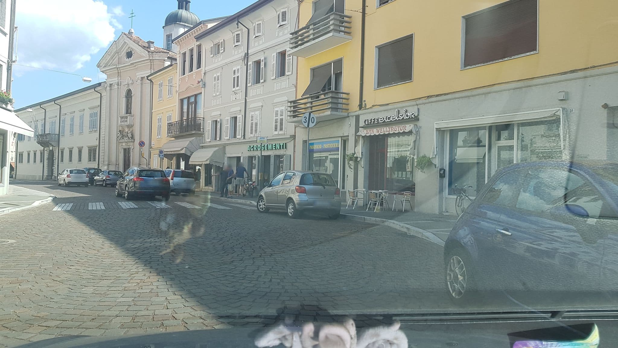 Street view near Agriturismo Al Tetto Verde, Gorizia — © igorzo (CC BY-SA · Mapillary)