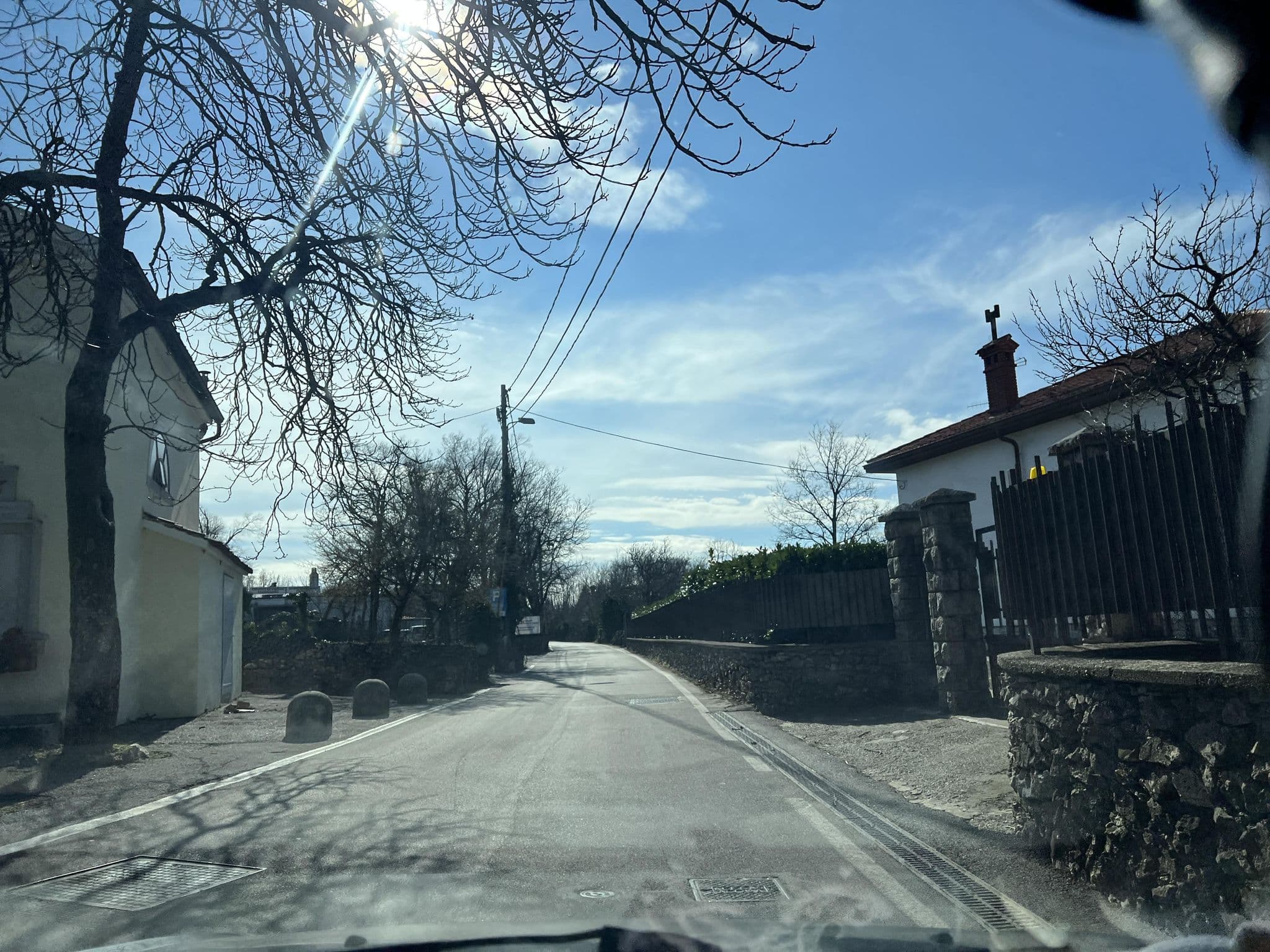 Street view near Padriciano Suite, Trieste — © igorzo (CC BY-SA · Mapillary)