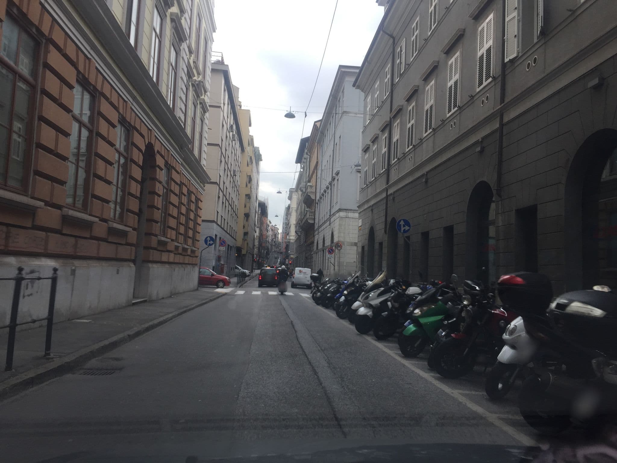 Street view near Hotel Tergeste, Trieste — © igorzo (CC BY-SA · Mapillary)