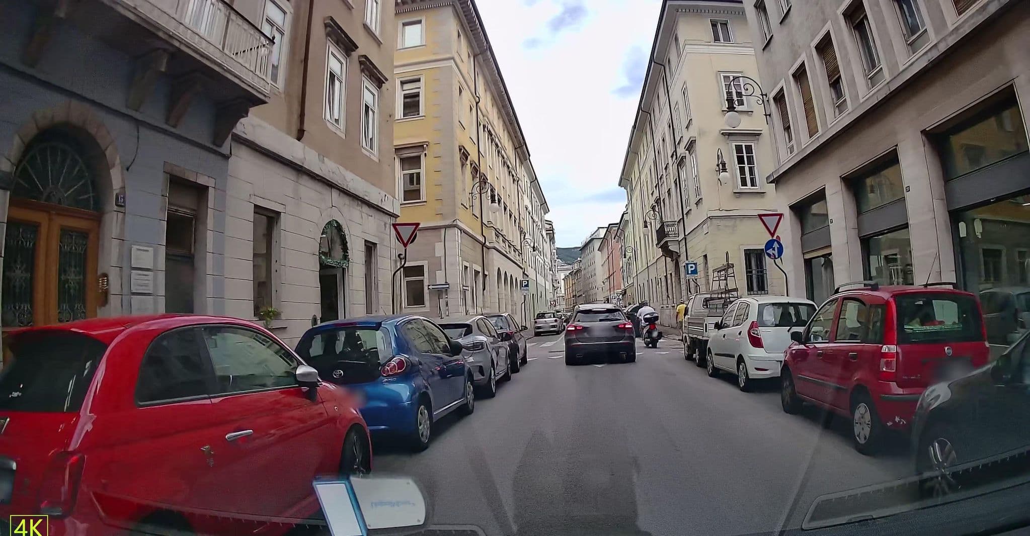 Street view near Da Noi, Trieste — © Ugo_mapedits (CC BY-SA · Mapillary)