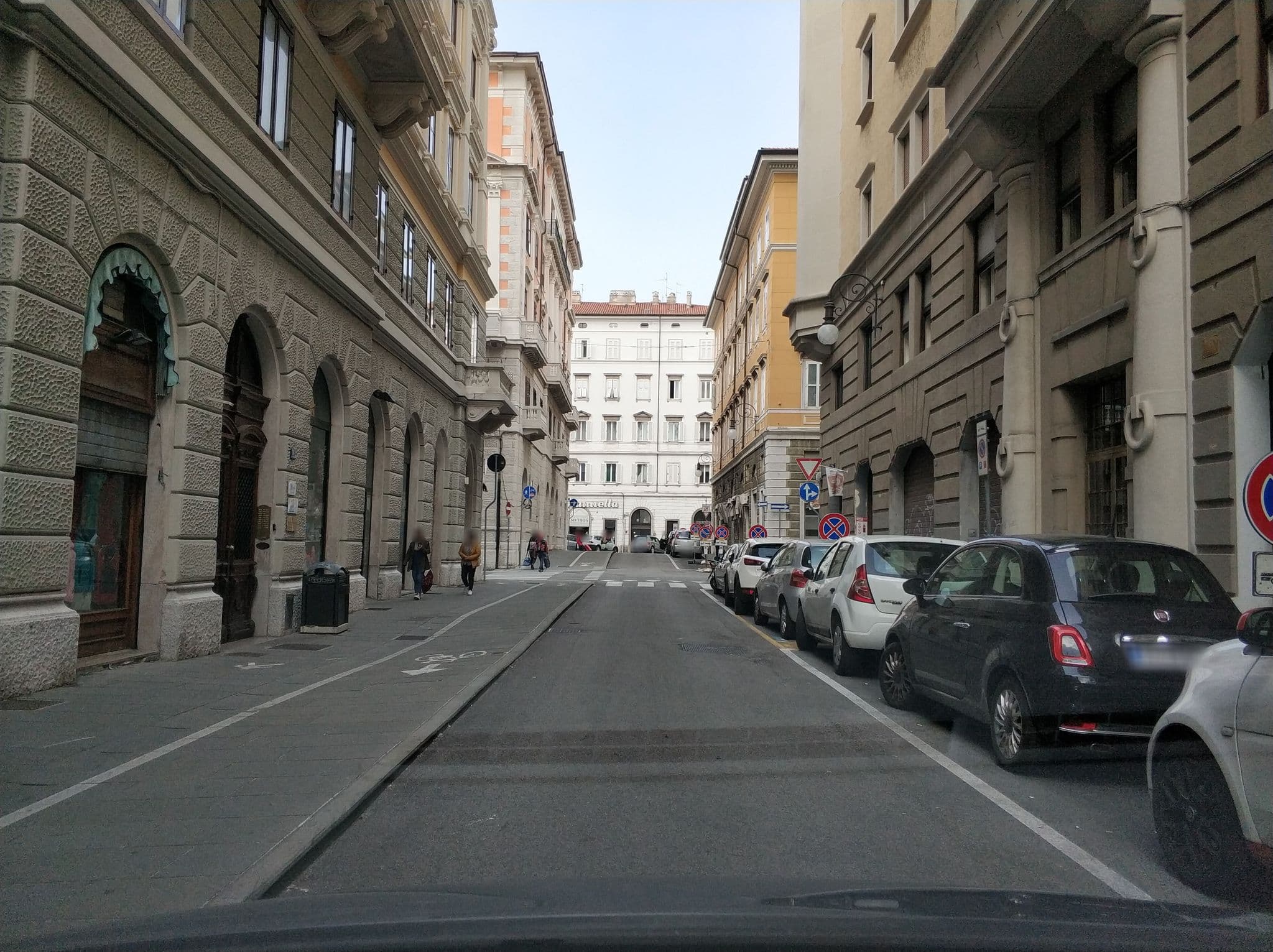 Street view near Affittacamere Trieste Family, Trieste — © canfe (CC BY-SA · Mapillary)
