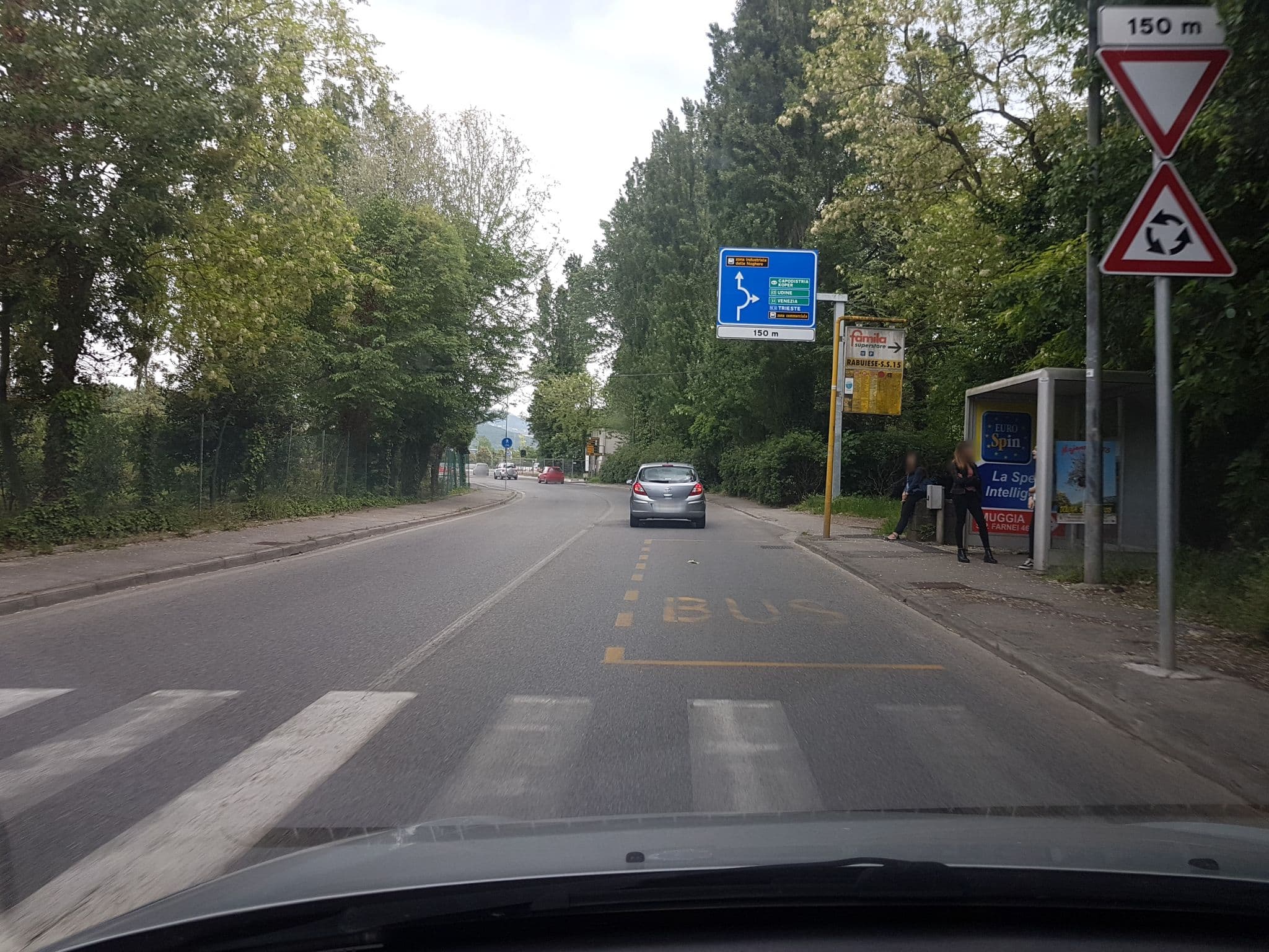 Street view near Agriturismo Bosco Fiorito, Muggia — © damjang (CC BY-SA · Mapillary)