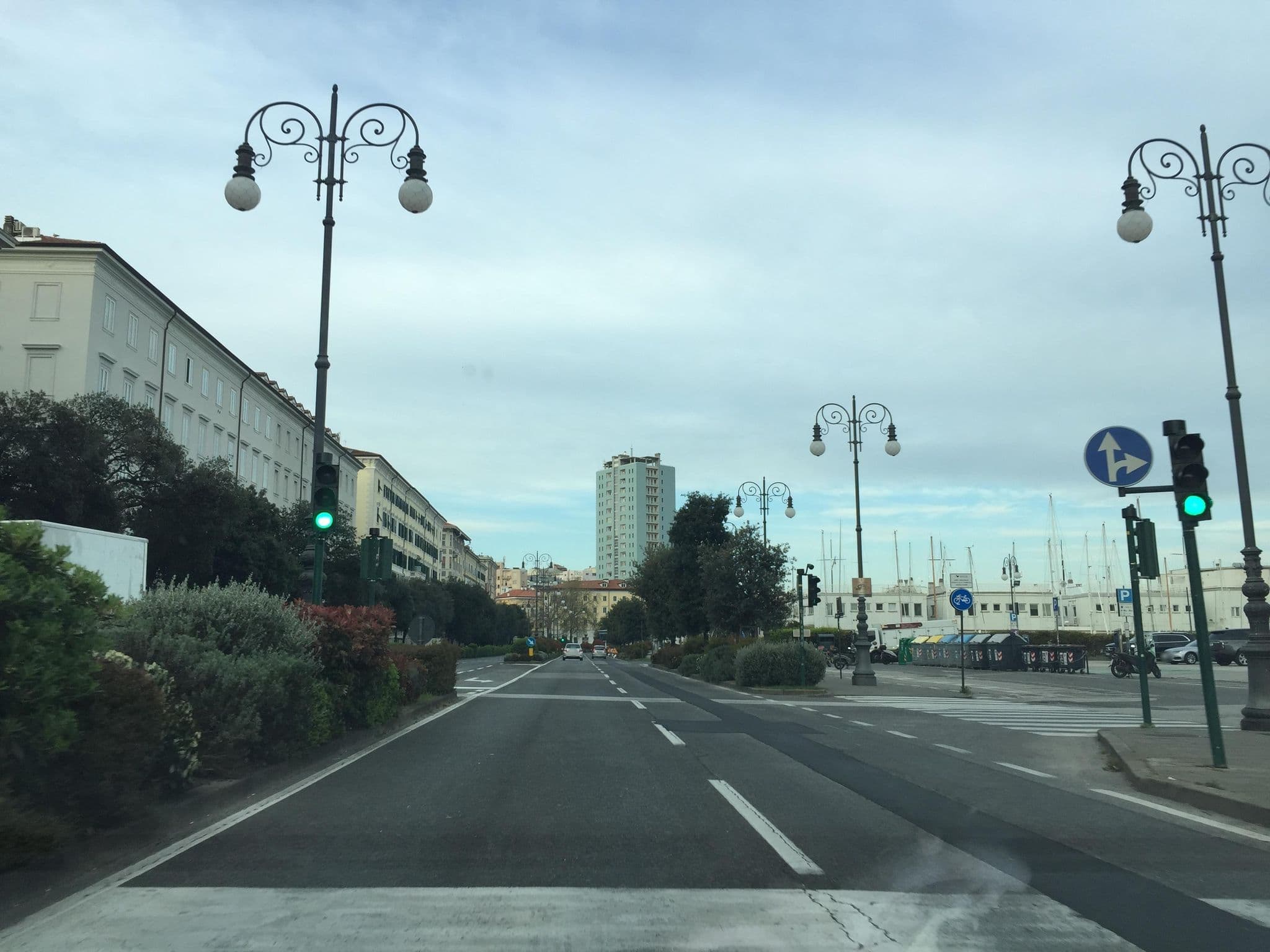 Street view near Piazza Venezia Le Camere, Trieste — © igorzo (CC BY-SA · Mapillary)