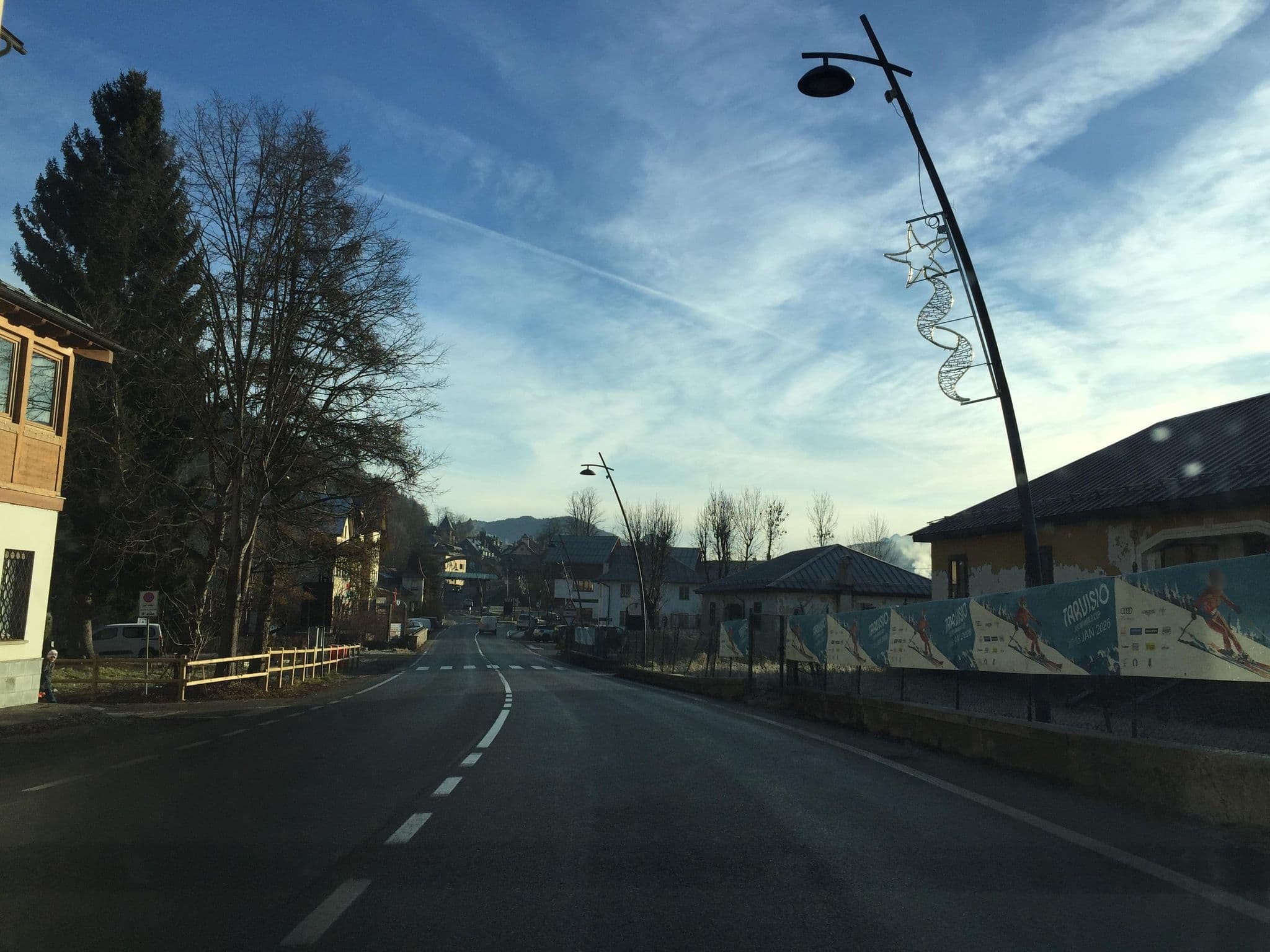 Street view near Hotel Vecchia Hollywood Tarvisio, Tarvisio — © igorzo (CC BY-SA · Mapillary)
