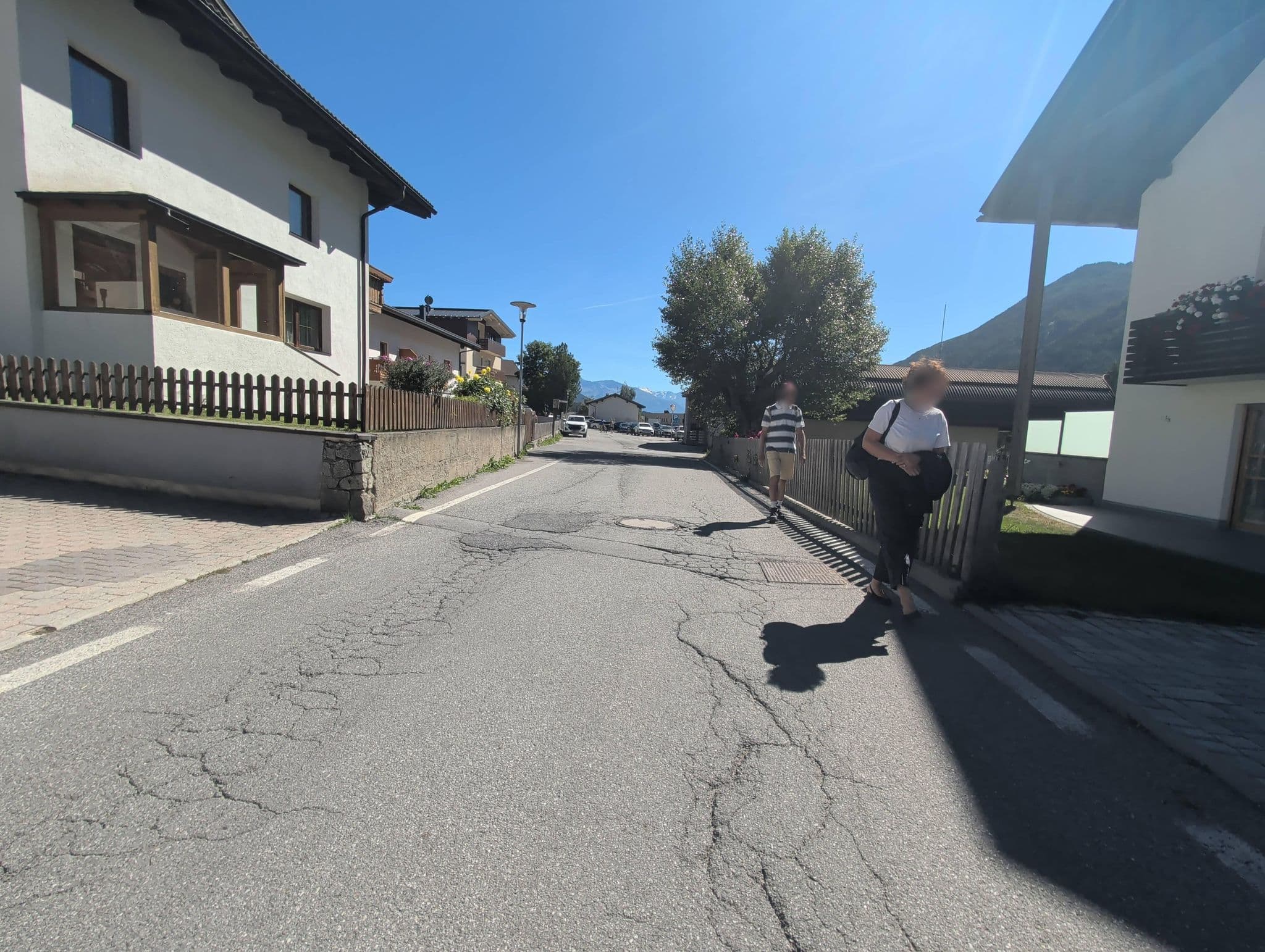 Street view near Pensione Ledi Am Haidersee, Malles Venosta — © AR88 (CC BY-SA · Mapillary)
