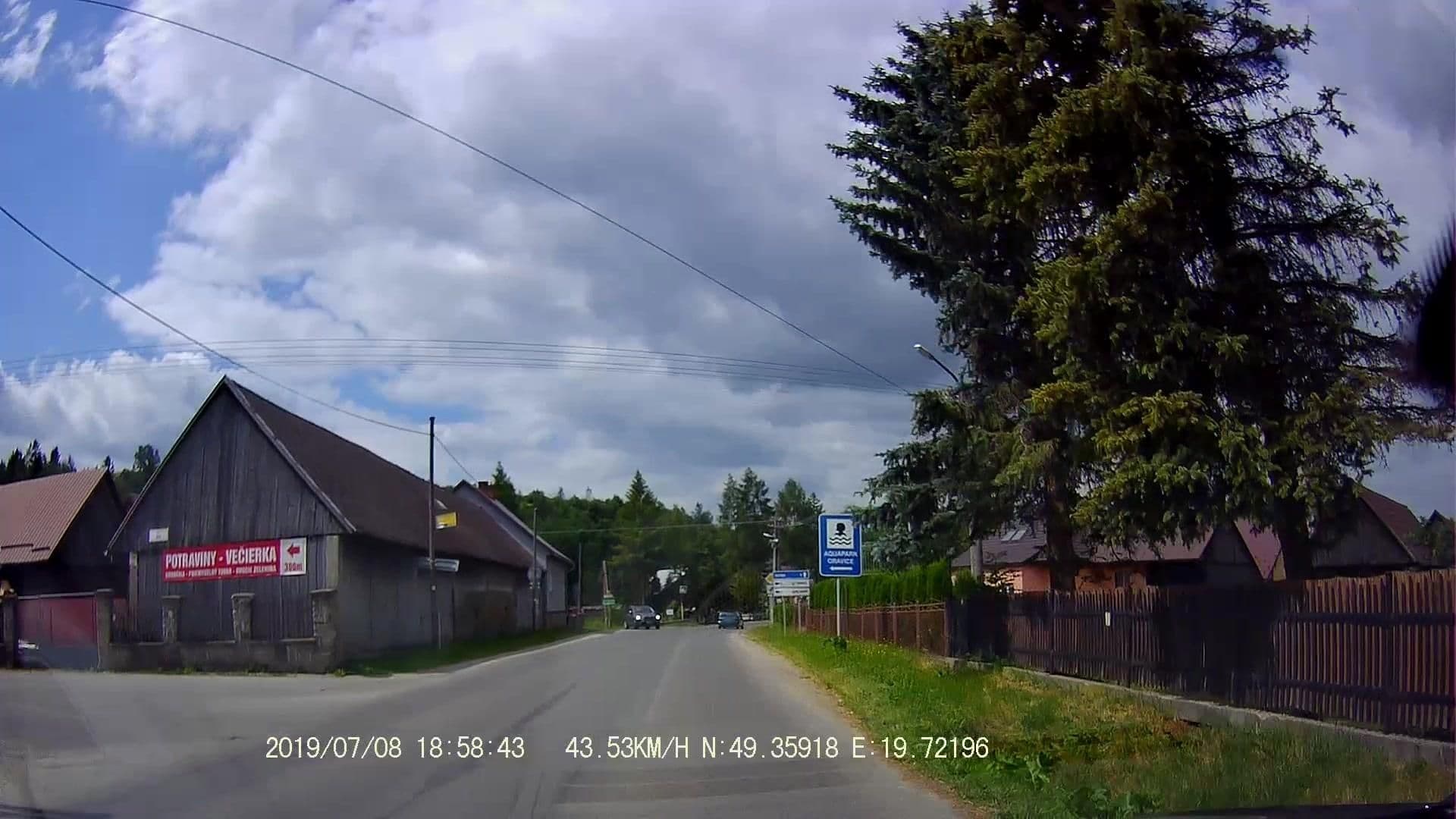 Street view near Penzión Paula, Liesek — © maxim752 (CC BY-SA · Mapillary)