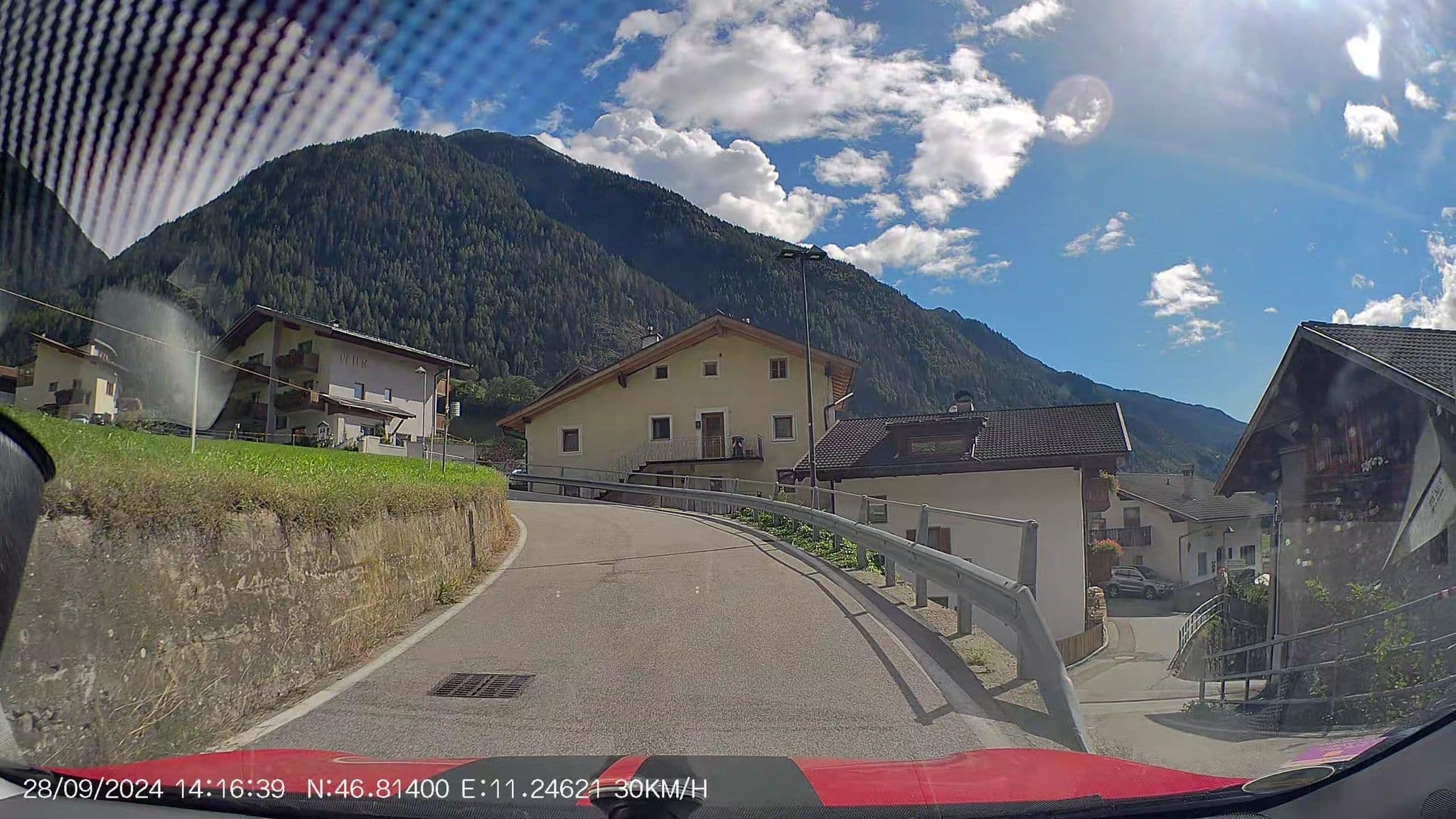 Street view near Pensione Mondschein, San Leonardo in Passiria — © AR88 (CC BY-SA · Mapillary)
