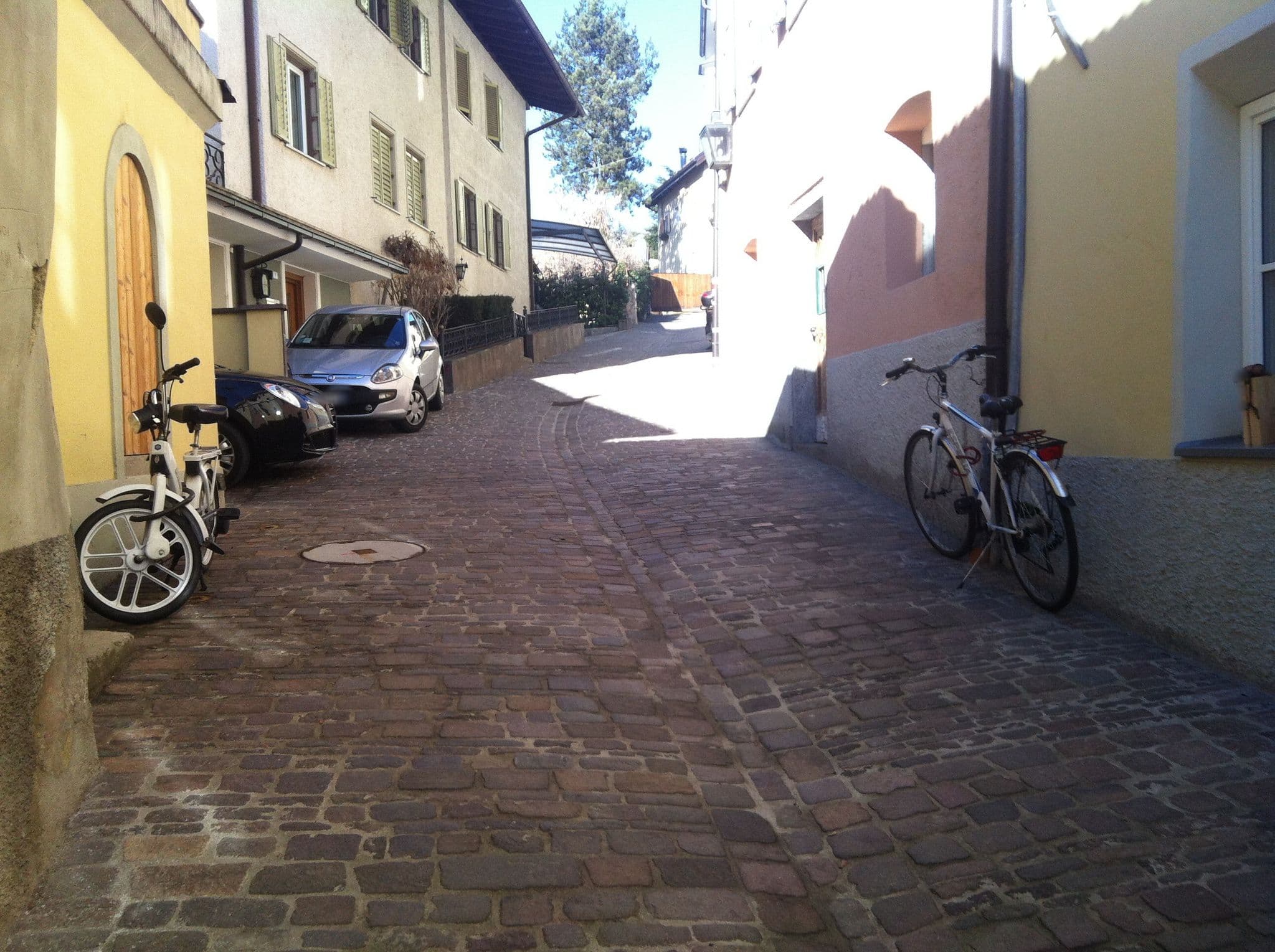 Street view near GrünerBaum Hotels, Bressanone — © miguel_andrade (CC BY-SA · Mapillary)