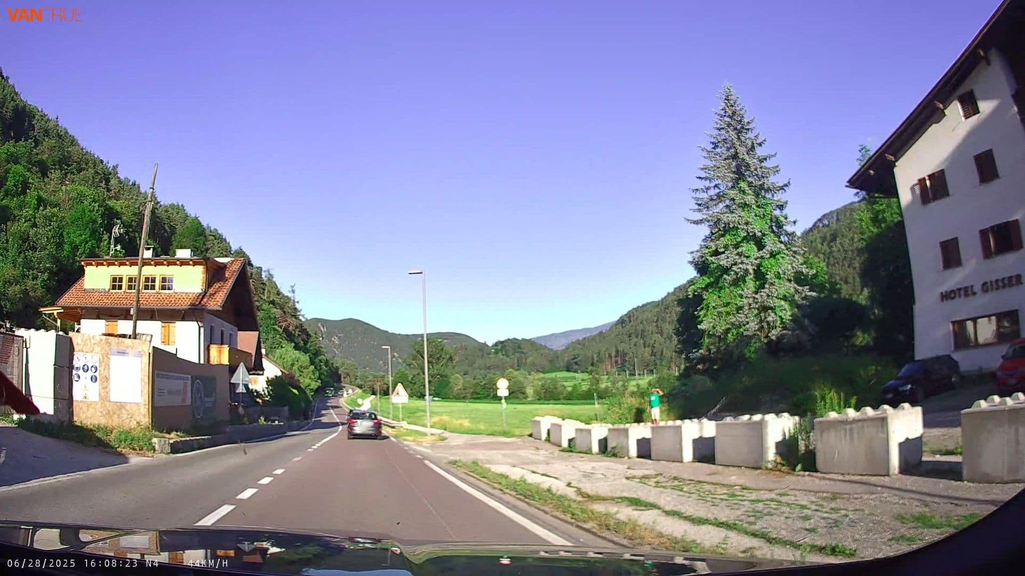 Street view near Hotel Gisser, Terento — © fcignat (CC BY-SA · Mapillary)