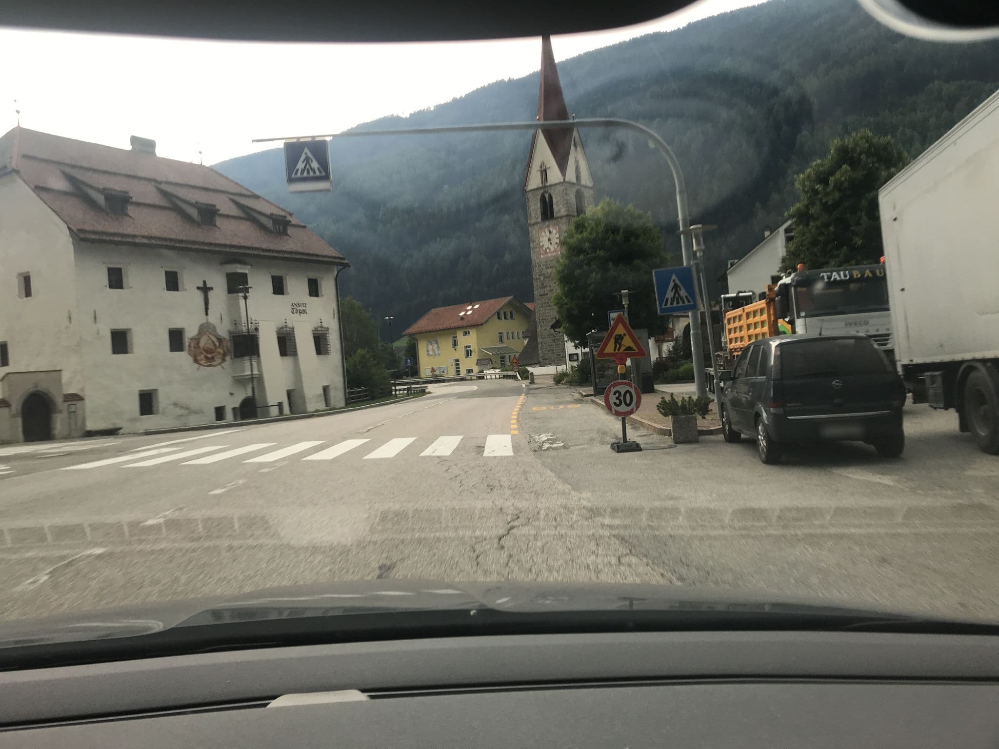 Street view near Pensione Hohenbichl, Vandoies - Vintl — © atze777 (CC BY-SA · Mapillary)