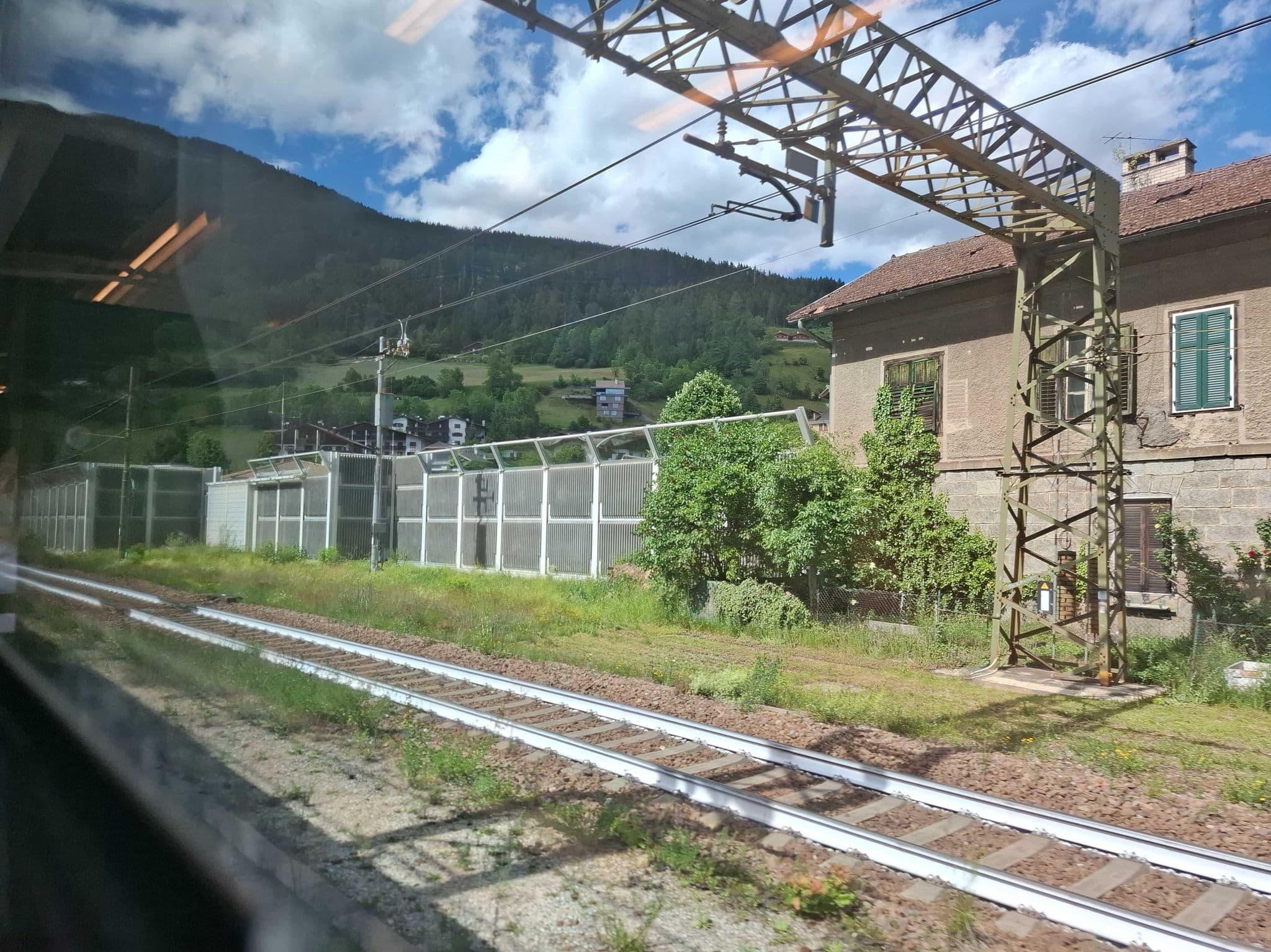 Street view near Pension Knappenhof, Colle Isarco — © AwFi (CC BY-SA · Mapillary)